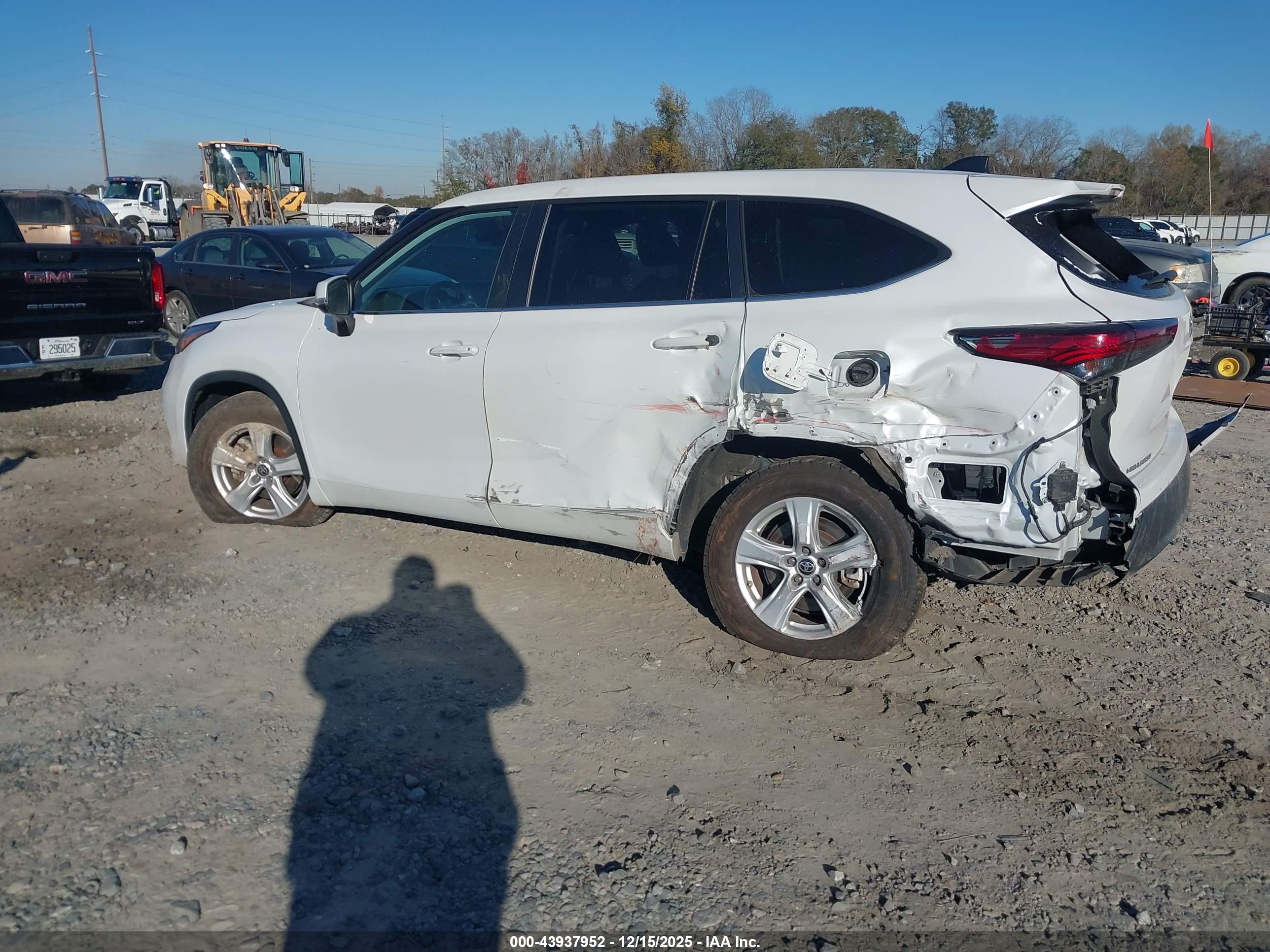 TOYOTA HIGHLANDER image 6
