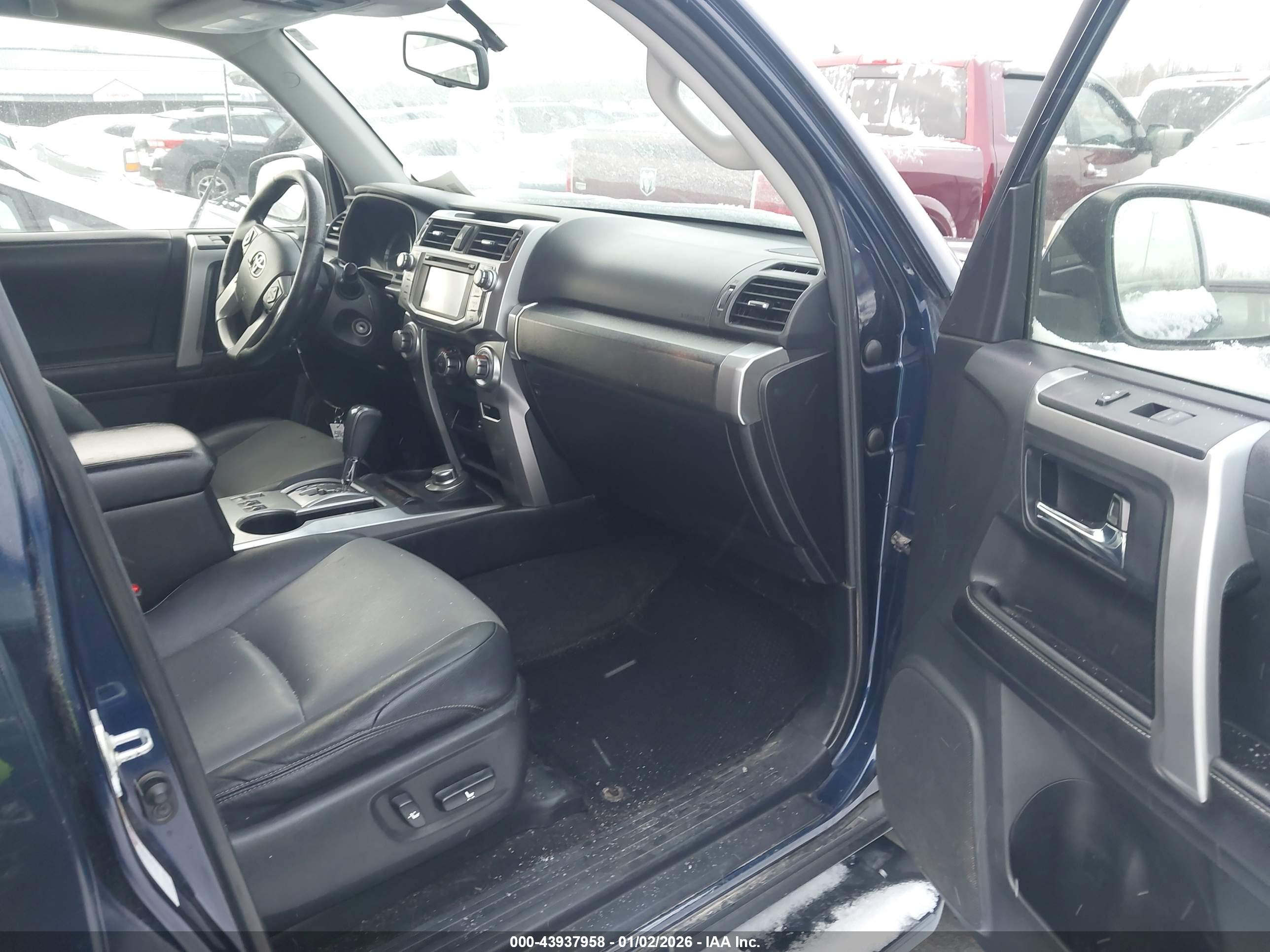 TOYOTA 4RUNNER image 5