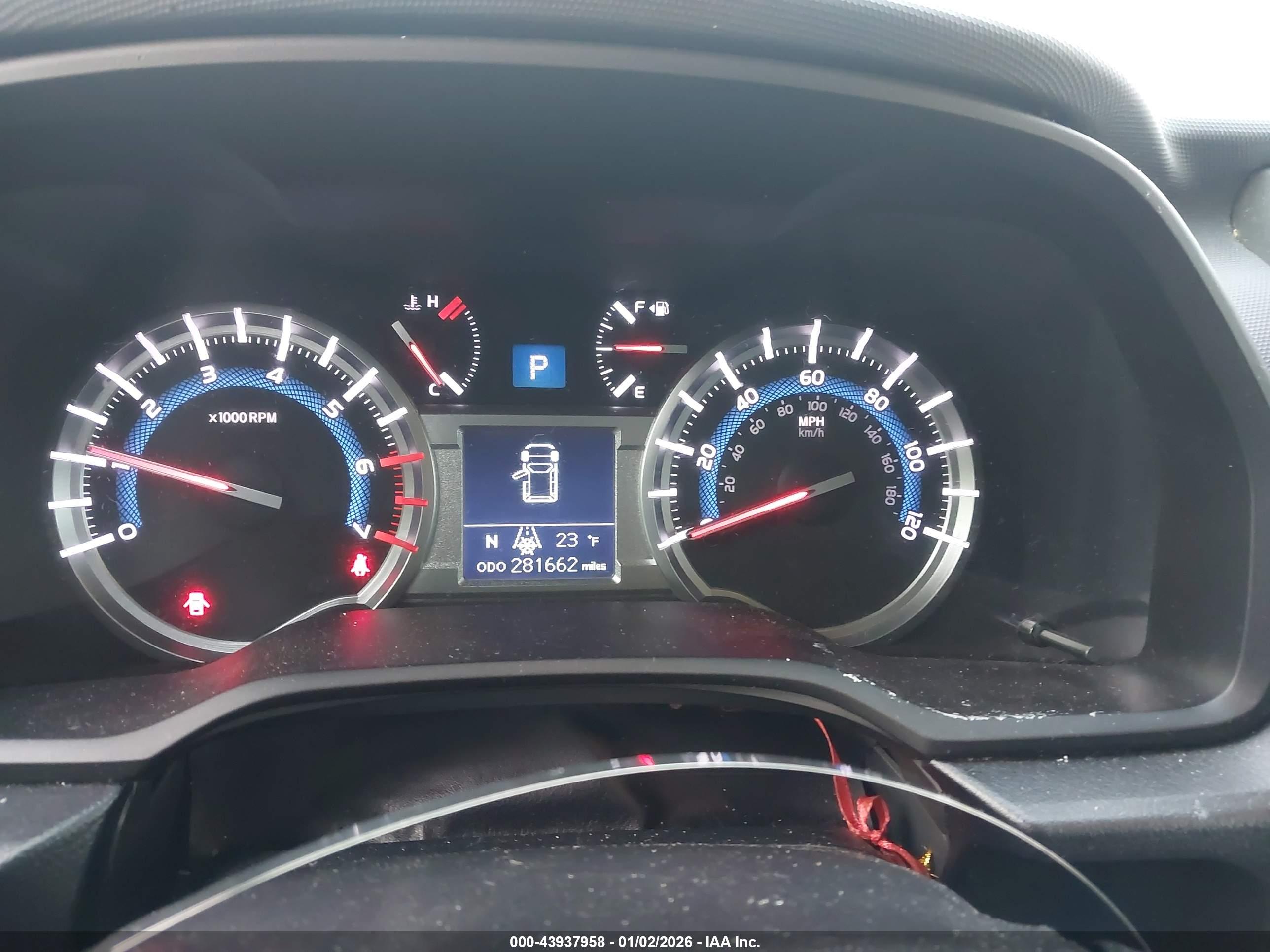 TOYOTA 4RUNNER image 7