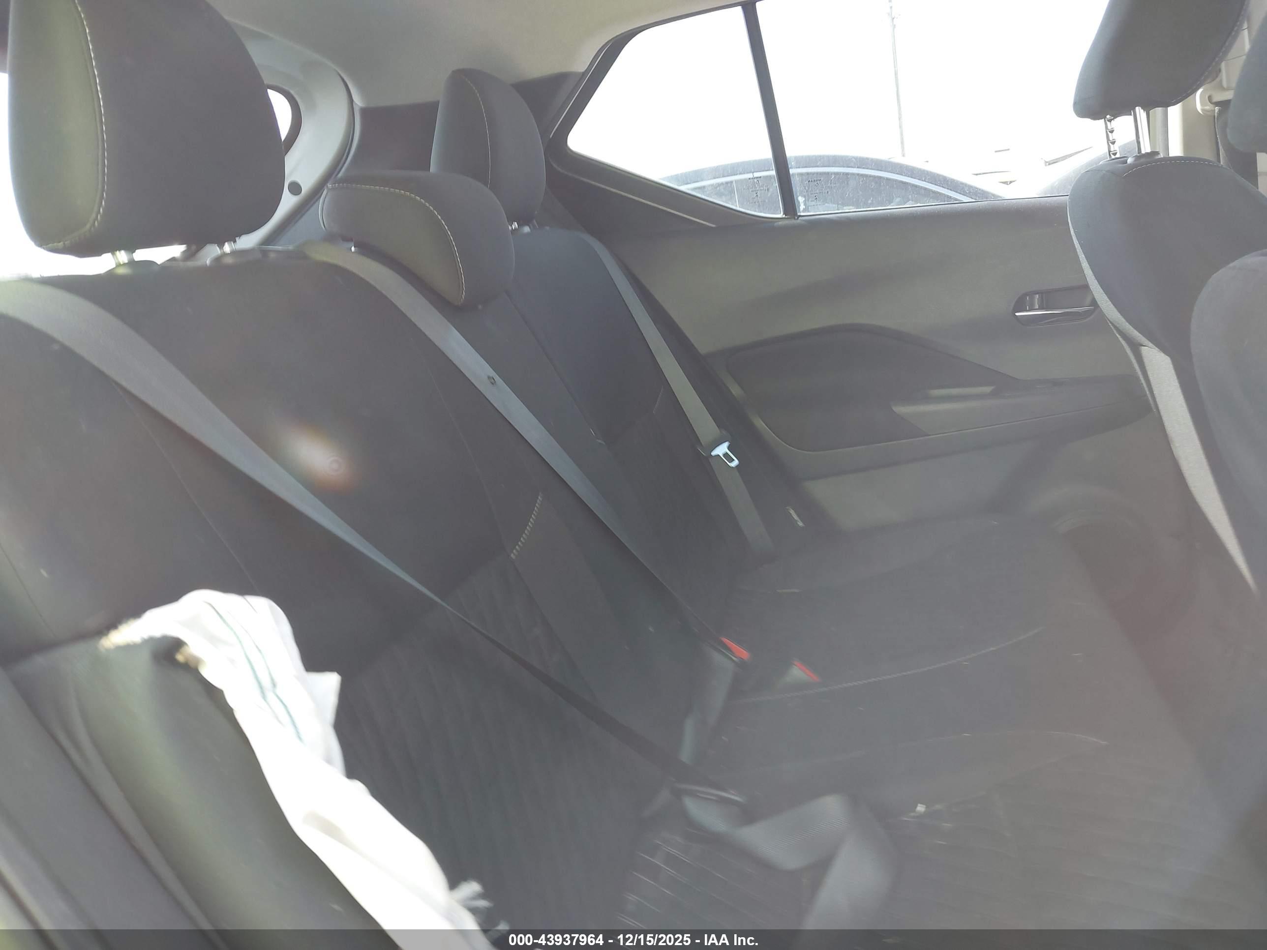NISSAN KICKS image 8