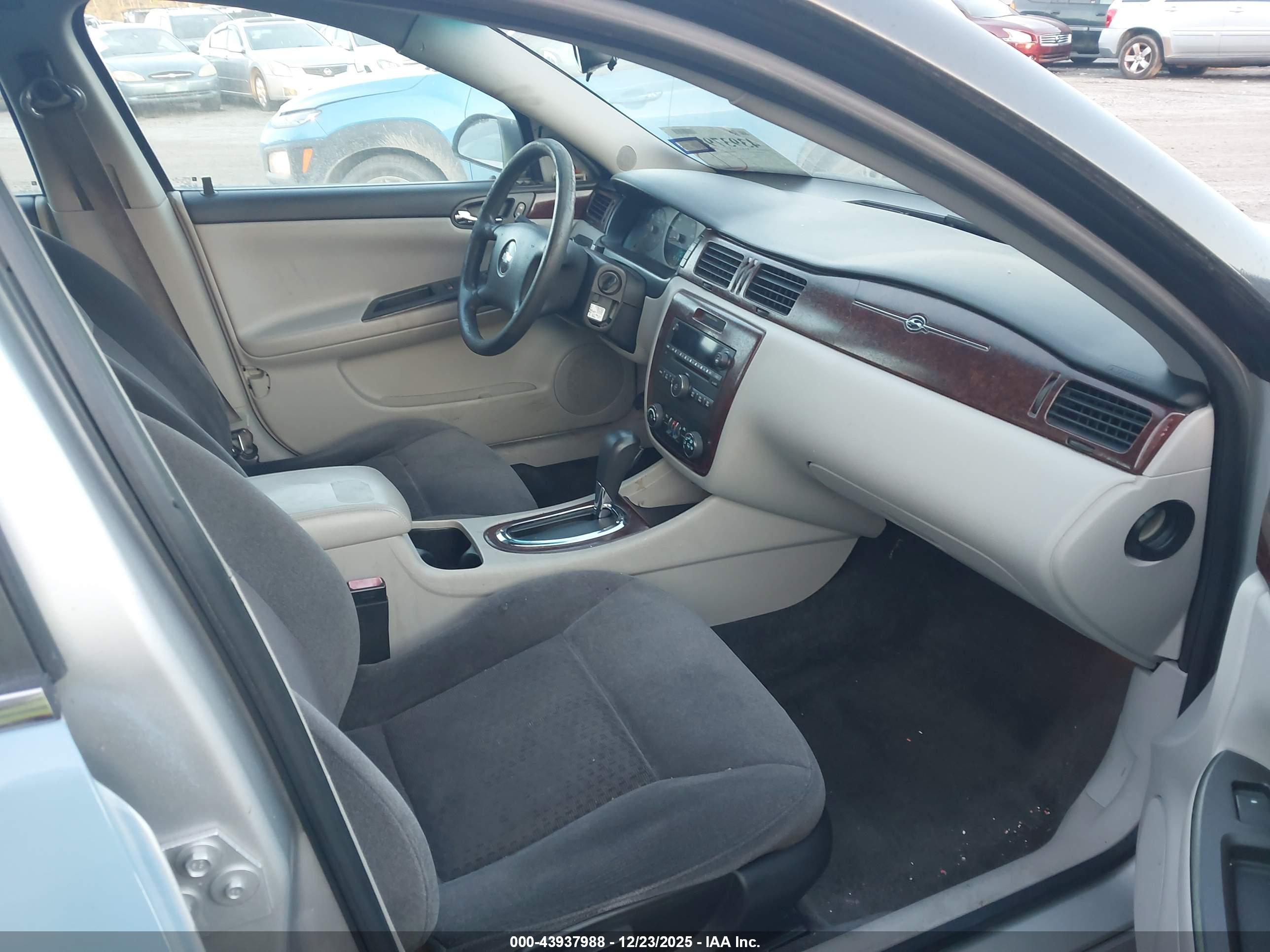 CHEVROLET IMPALA image 5