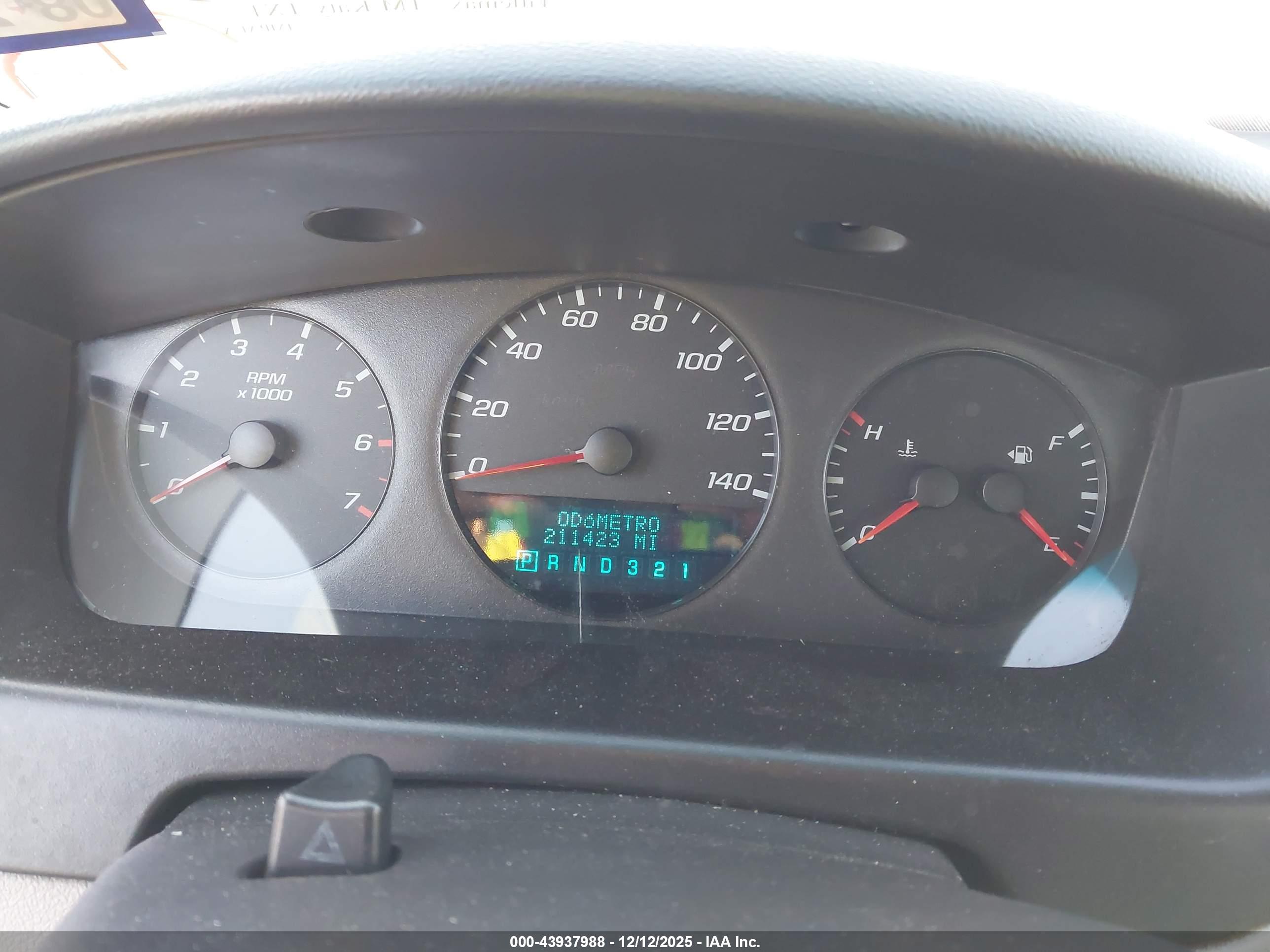 CHEVROLET IMPALA image 7