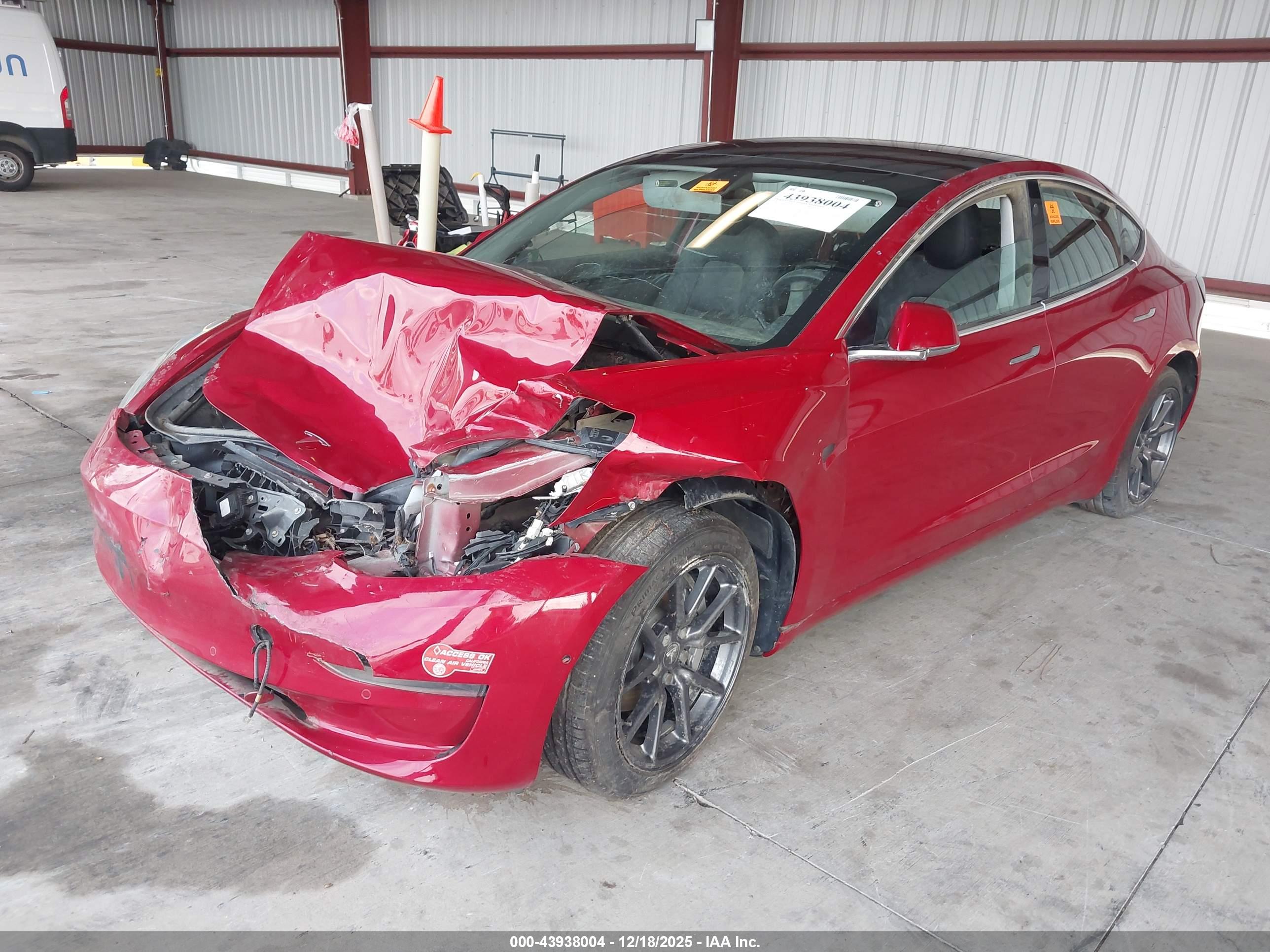 TESLA MODEL image 2