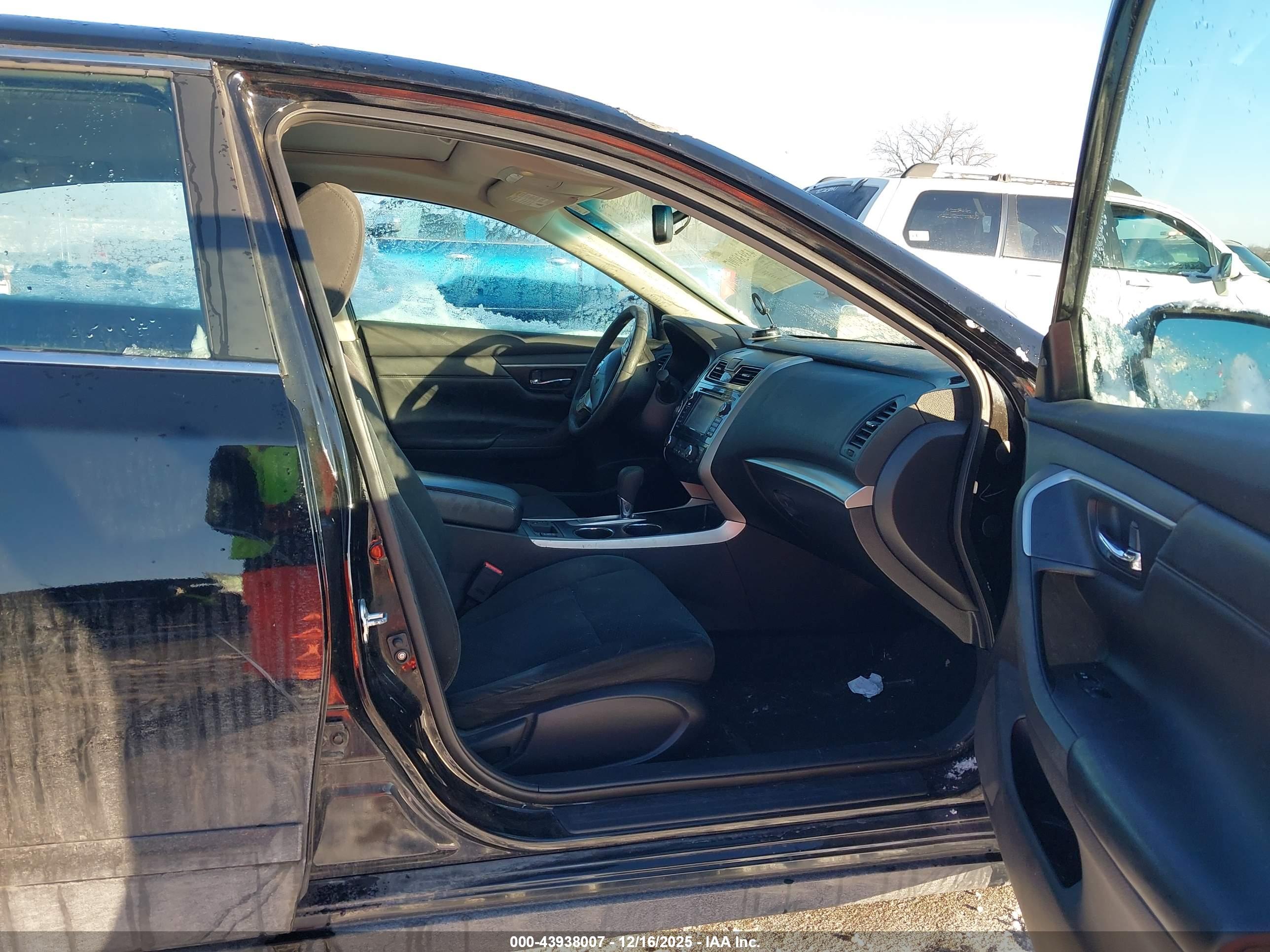 NISSAN ALTIMA image 5