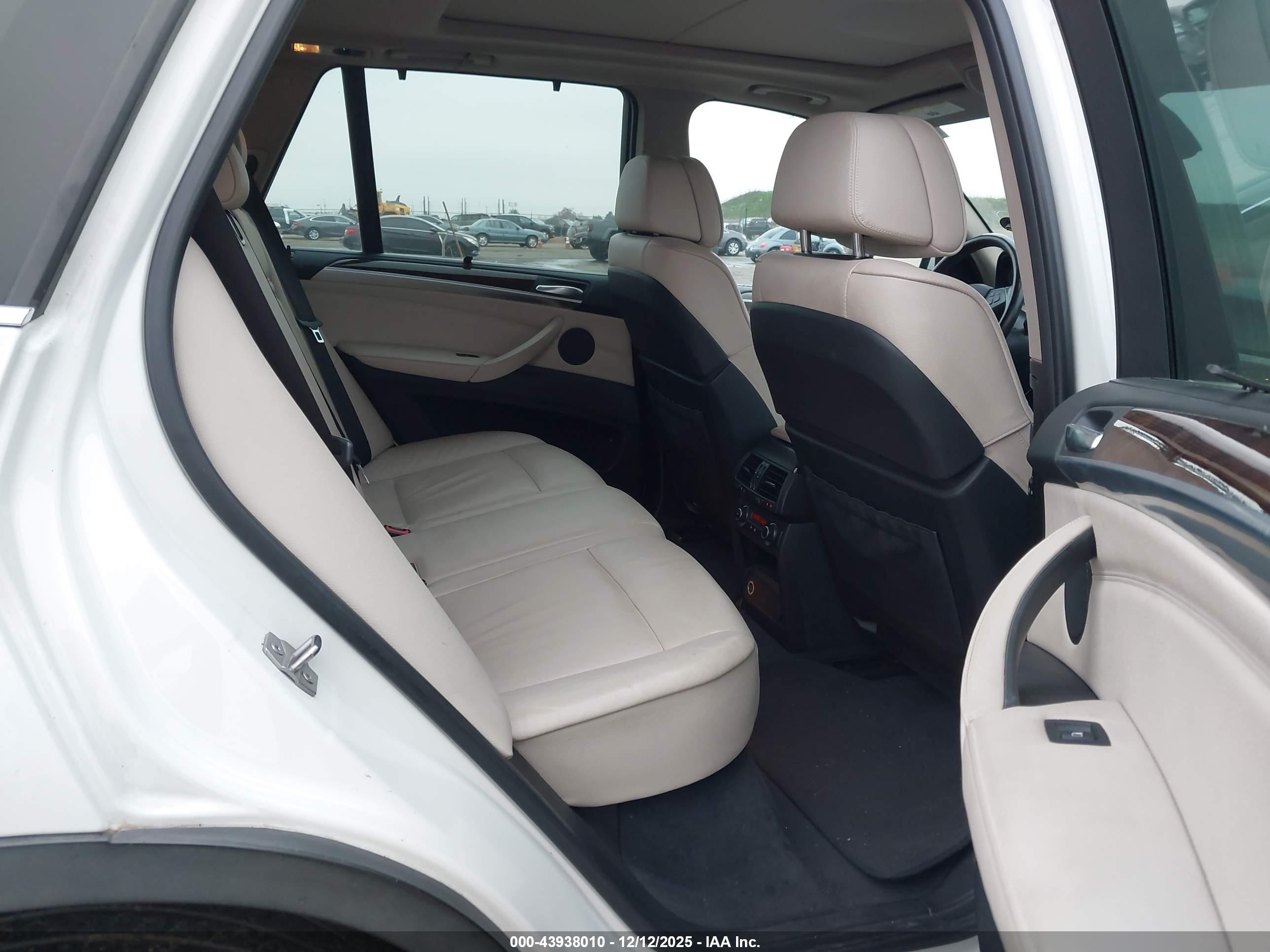 BMW X5 image 8