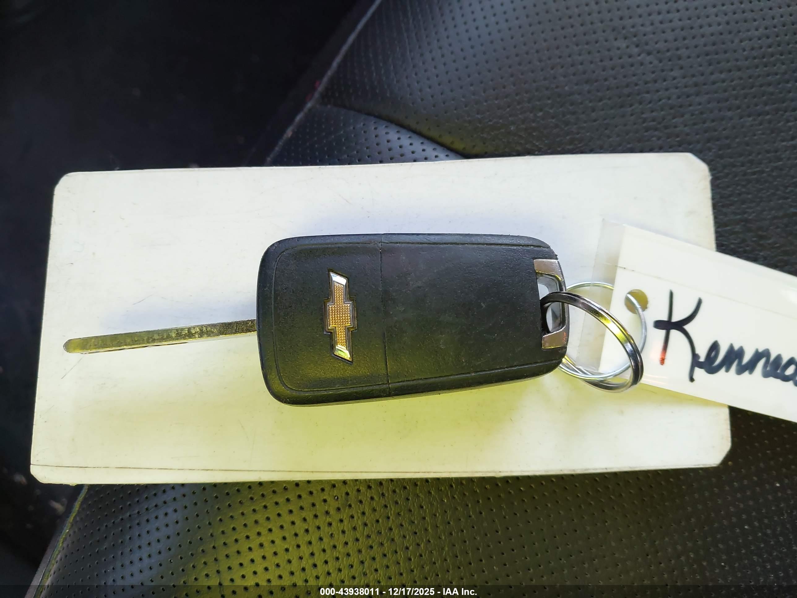 CHEVROLET EQUINOX image 11