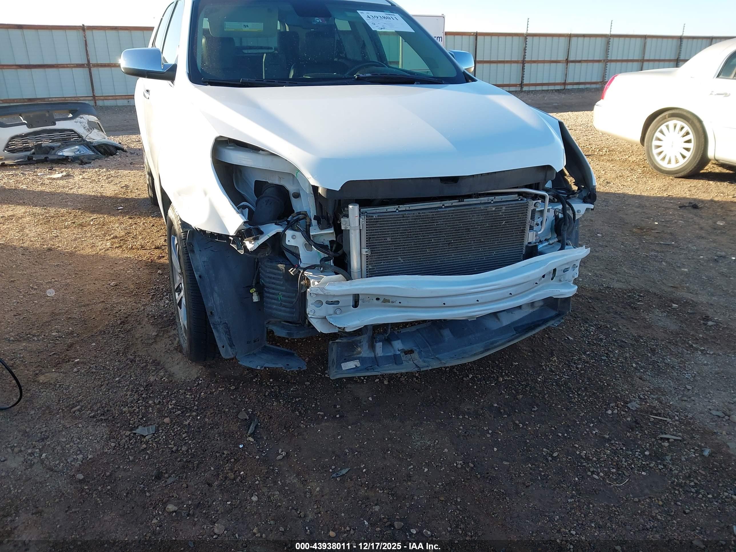 CHEVROLET EQUINOX image 6