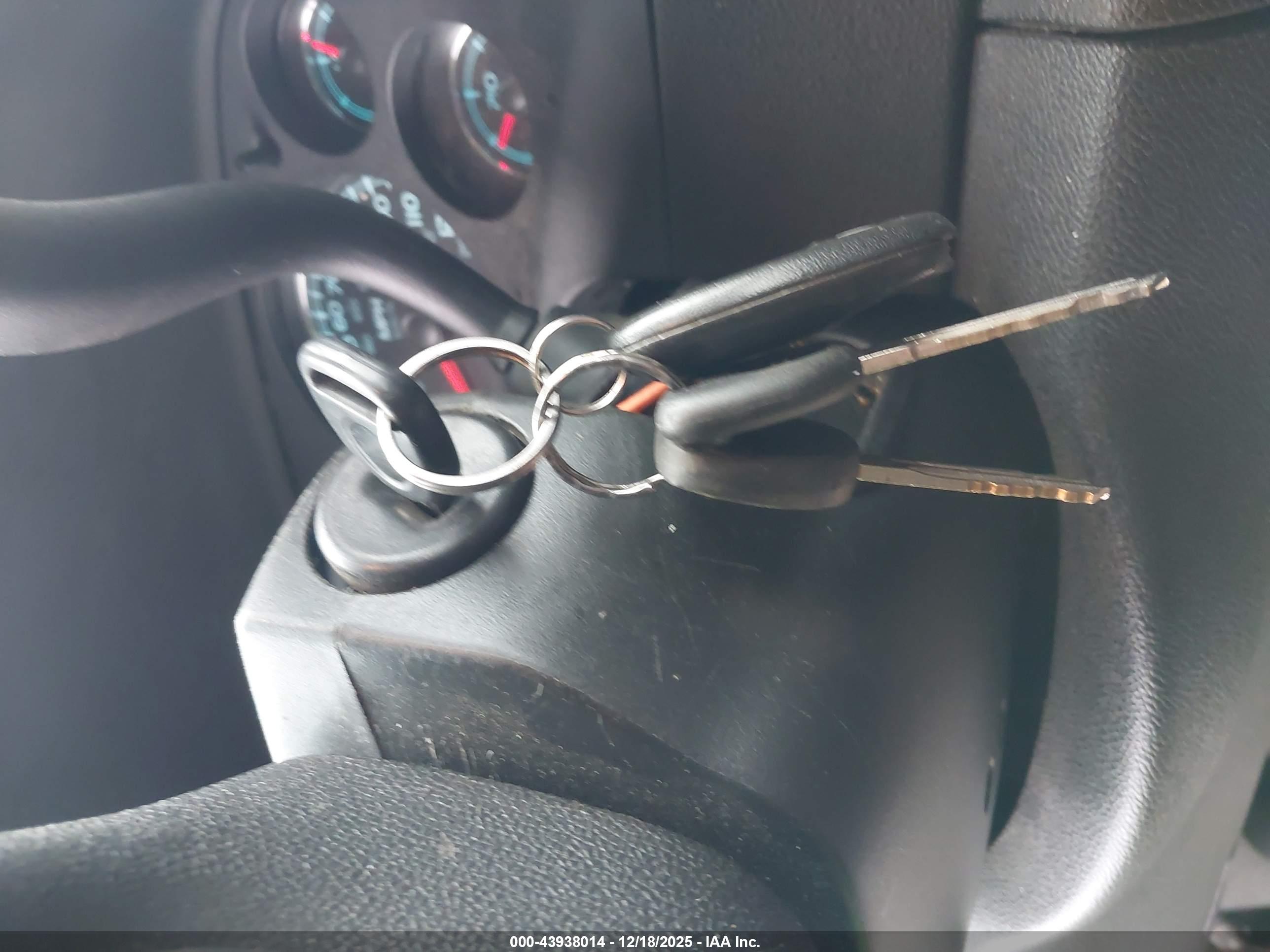 GMC YUKON image 11