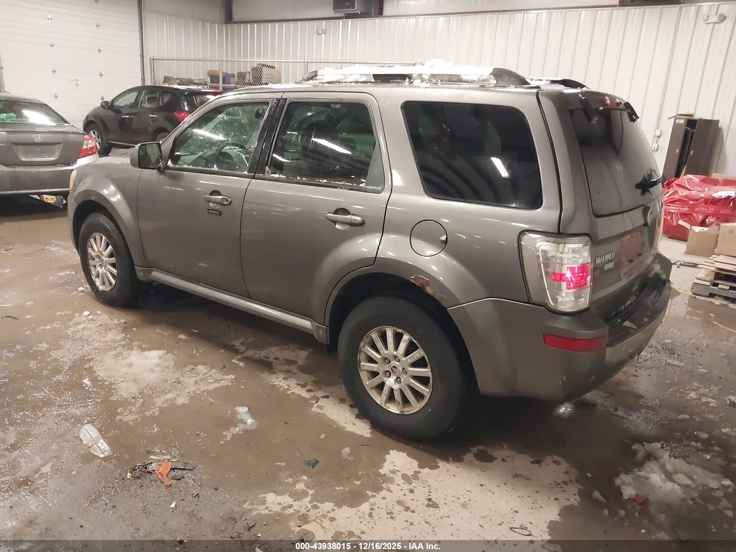 MERCURY MARINER image 3