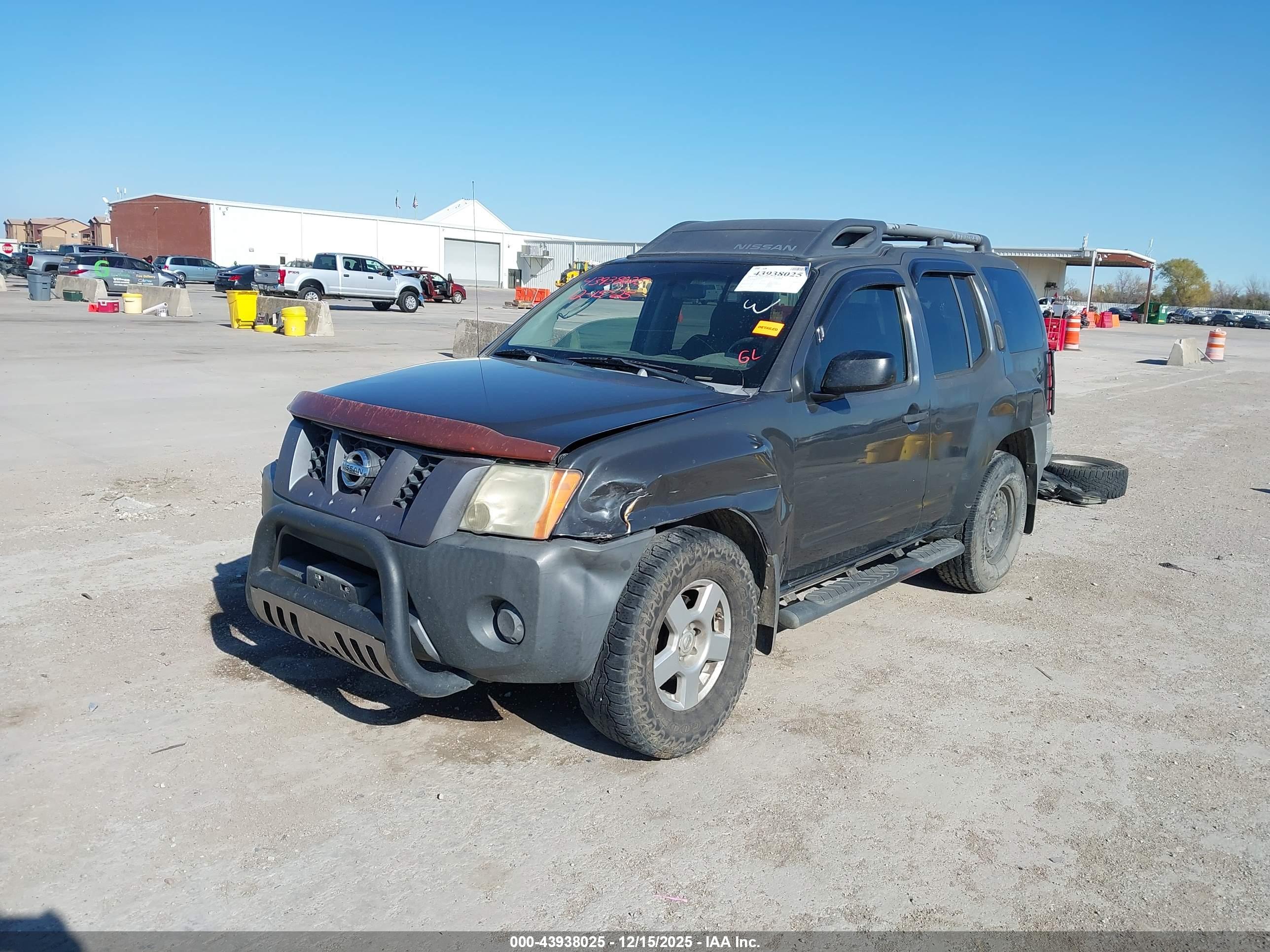 NISSAN XTERRA image 2