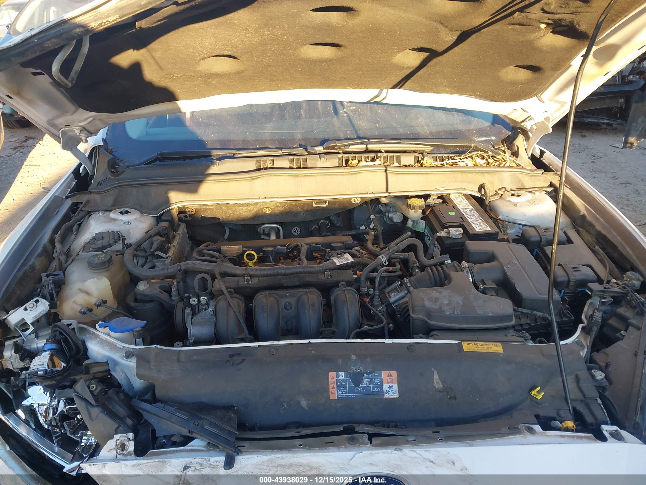FORD FUSION image 10