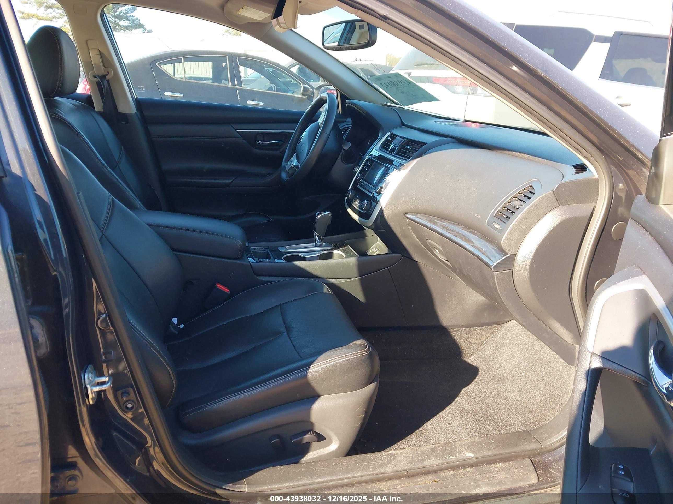 NISSAN ALTIMA image 5