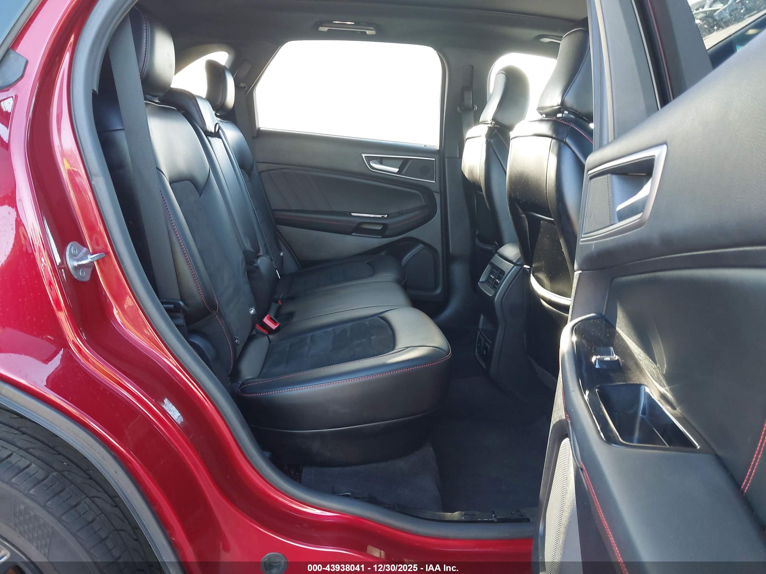 FORD EDGE image 8