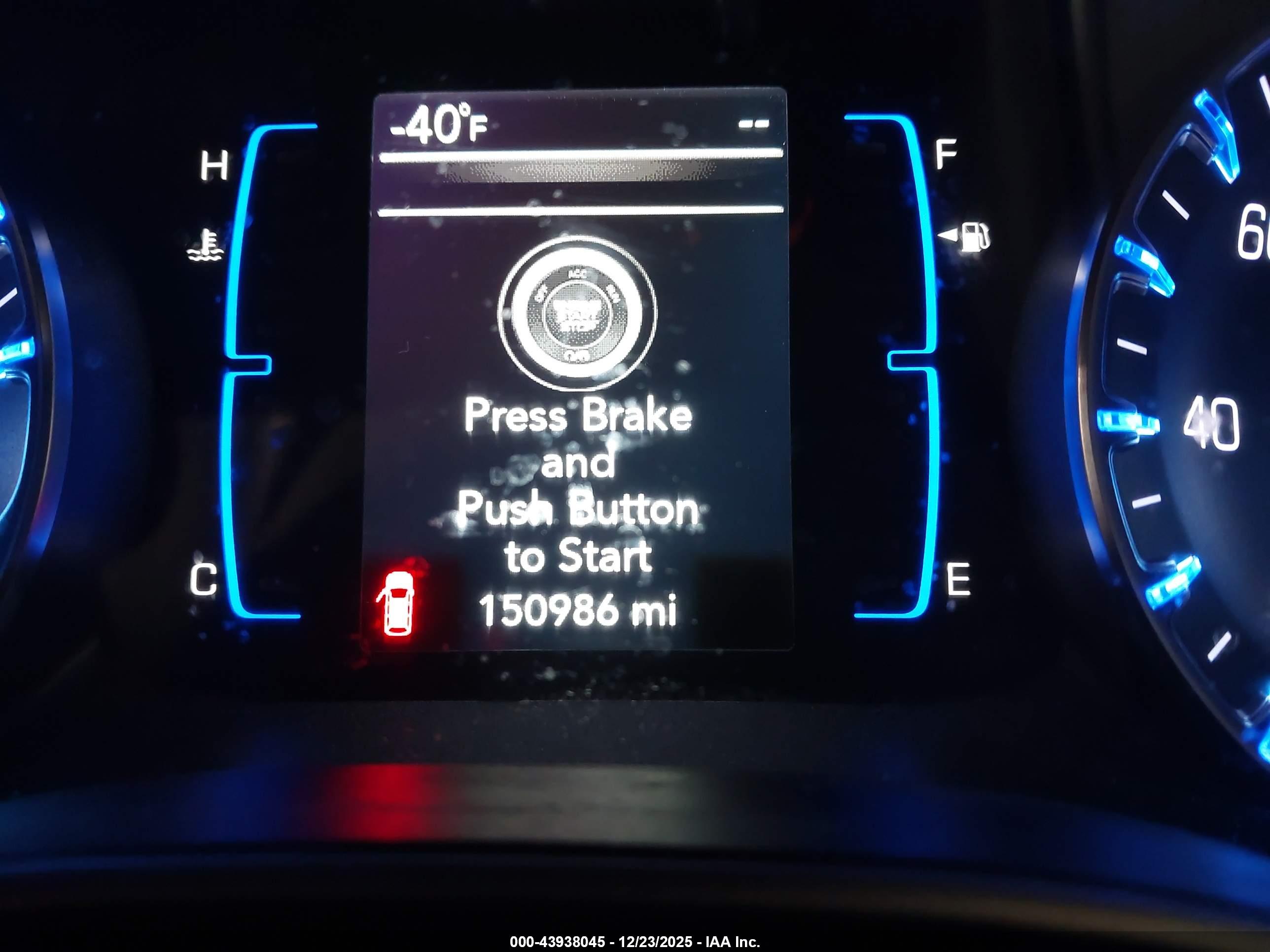CHRYSLER PACIFICA image 7