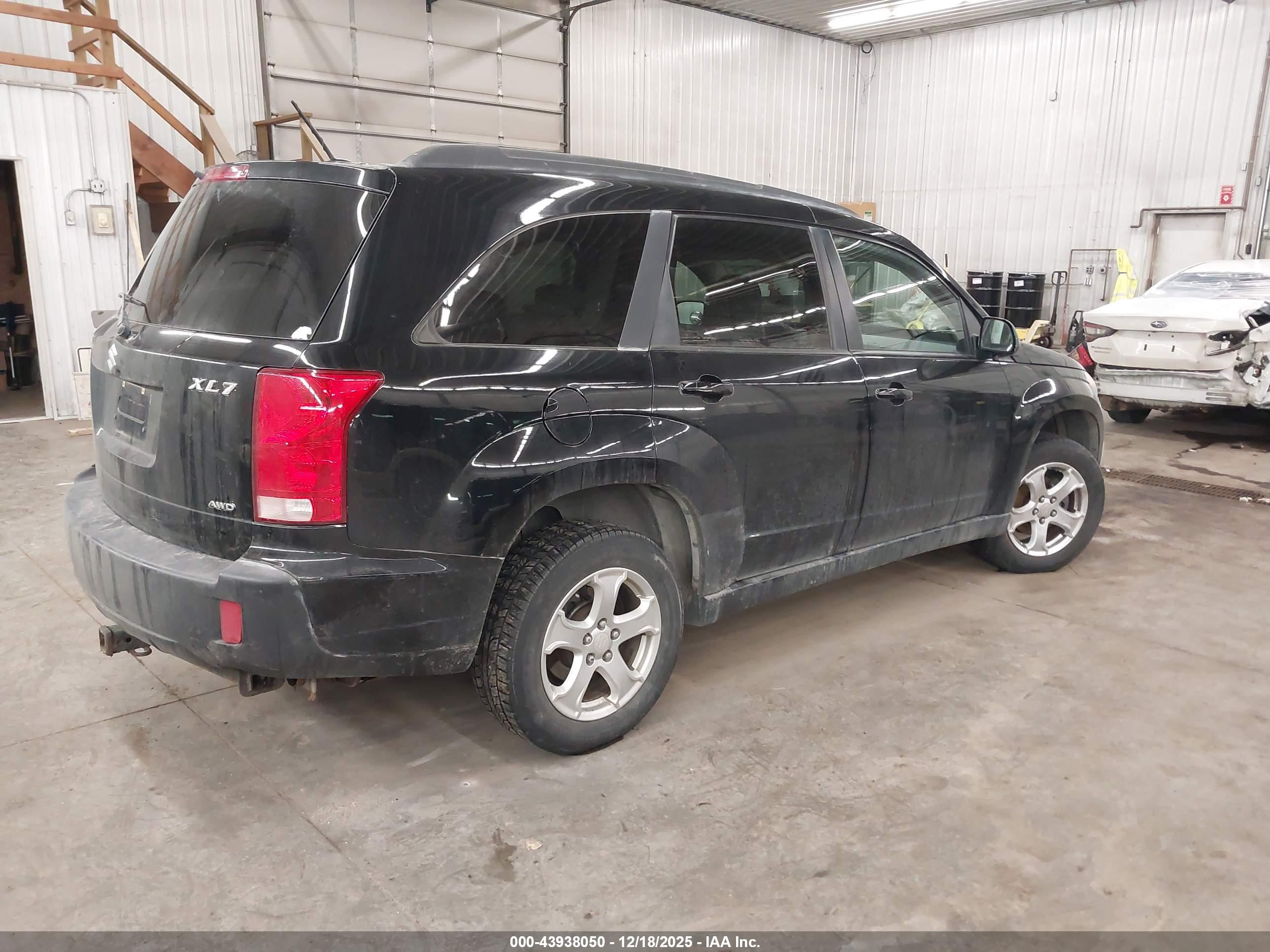 SUZUKI XL7 image 4