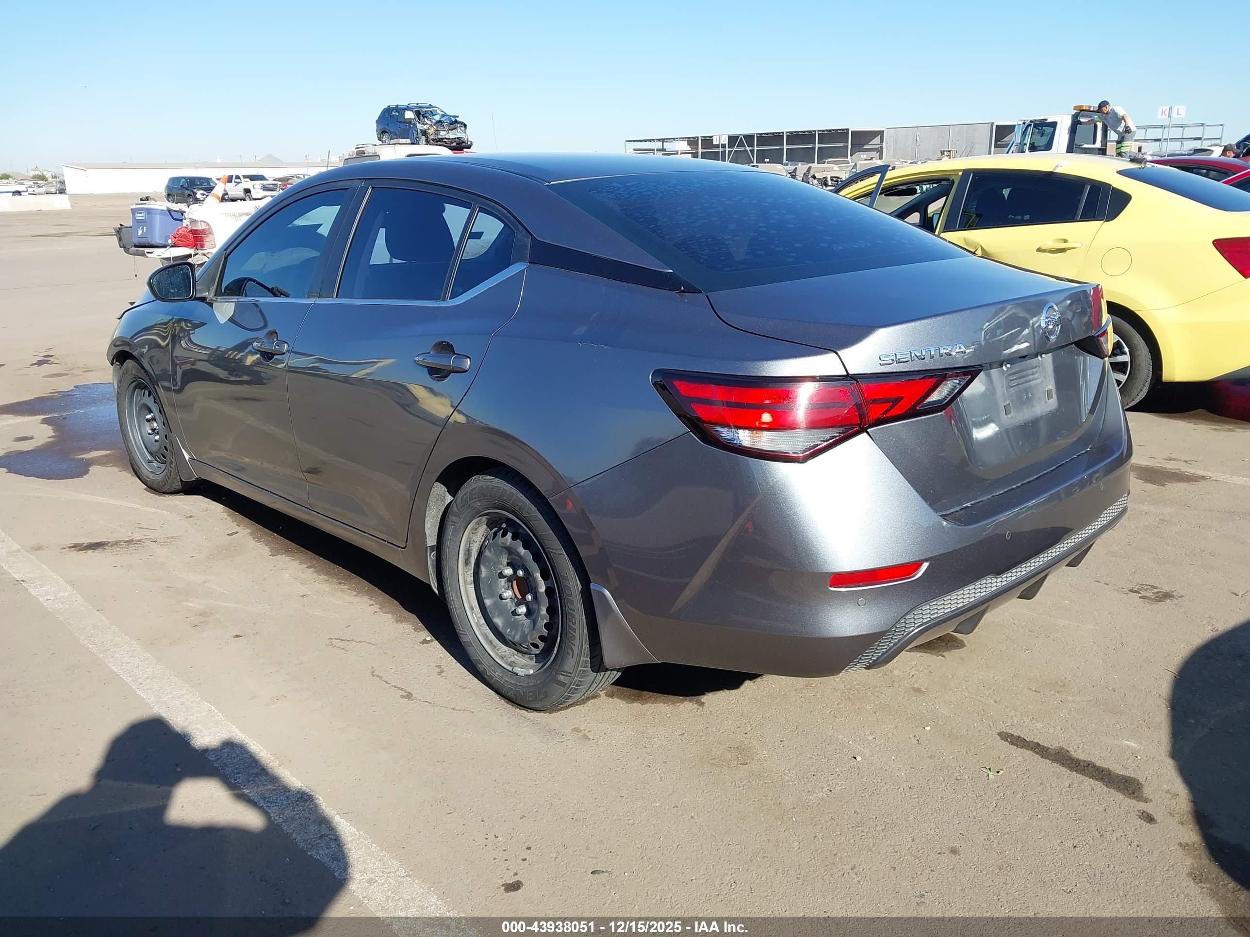 NISSAN SENTRA image 3