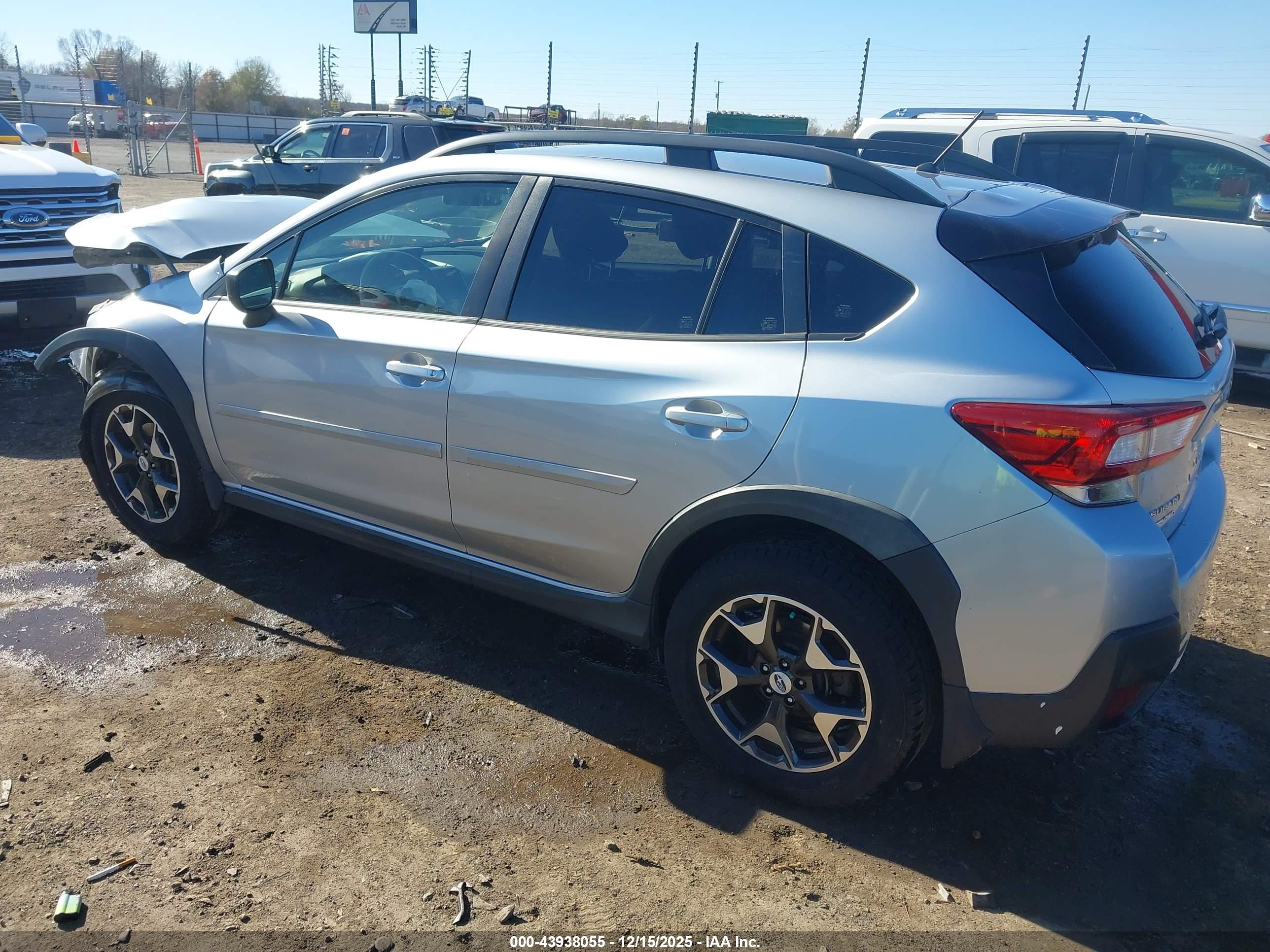 SUBARU CROSSTREK image 3