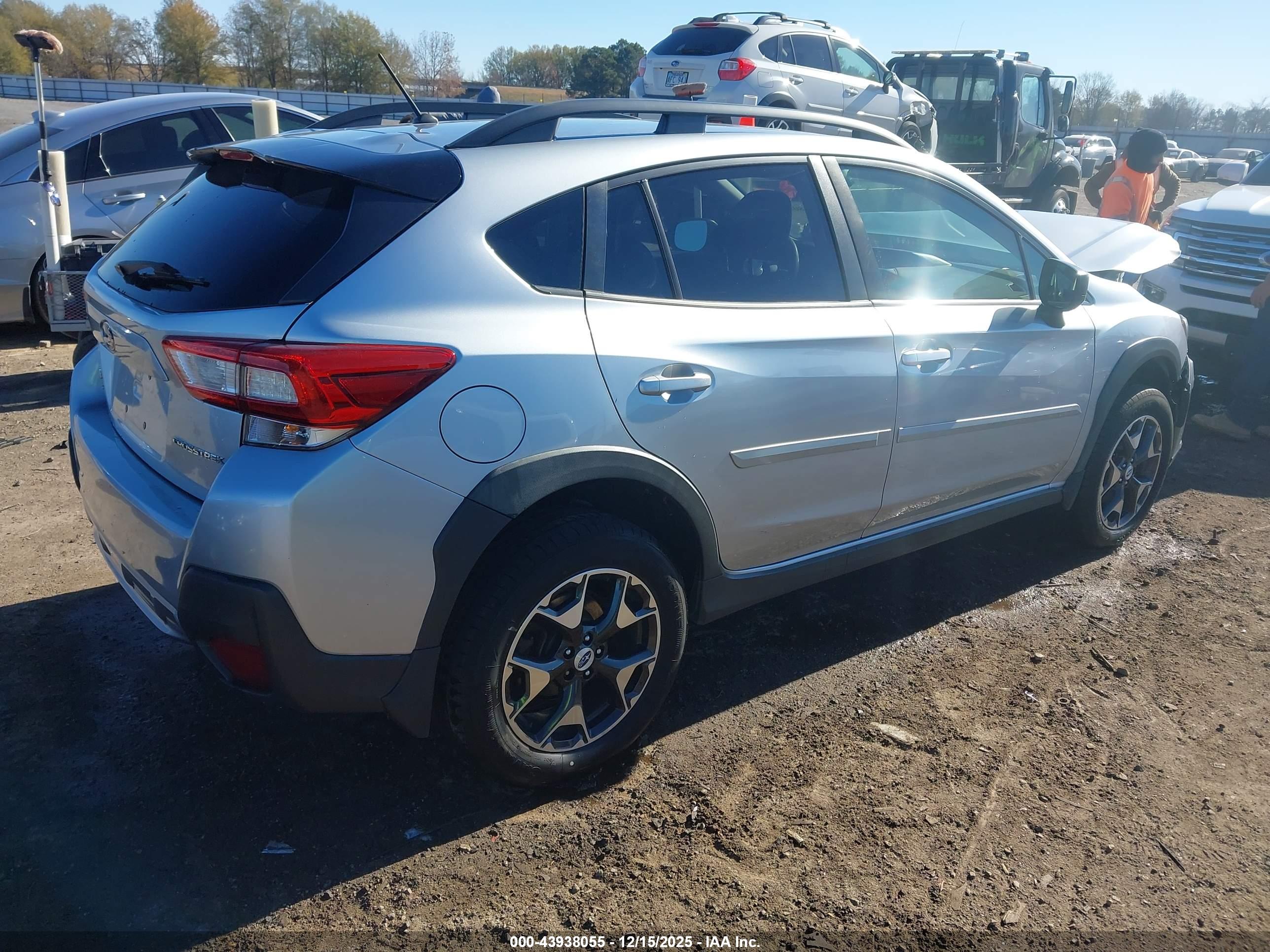 SUBARU CROSSTREK image 4