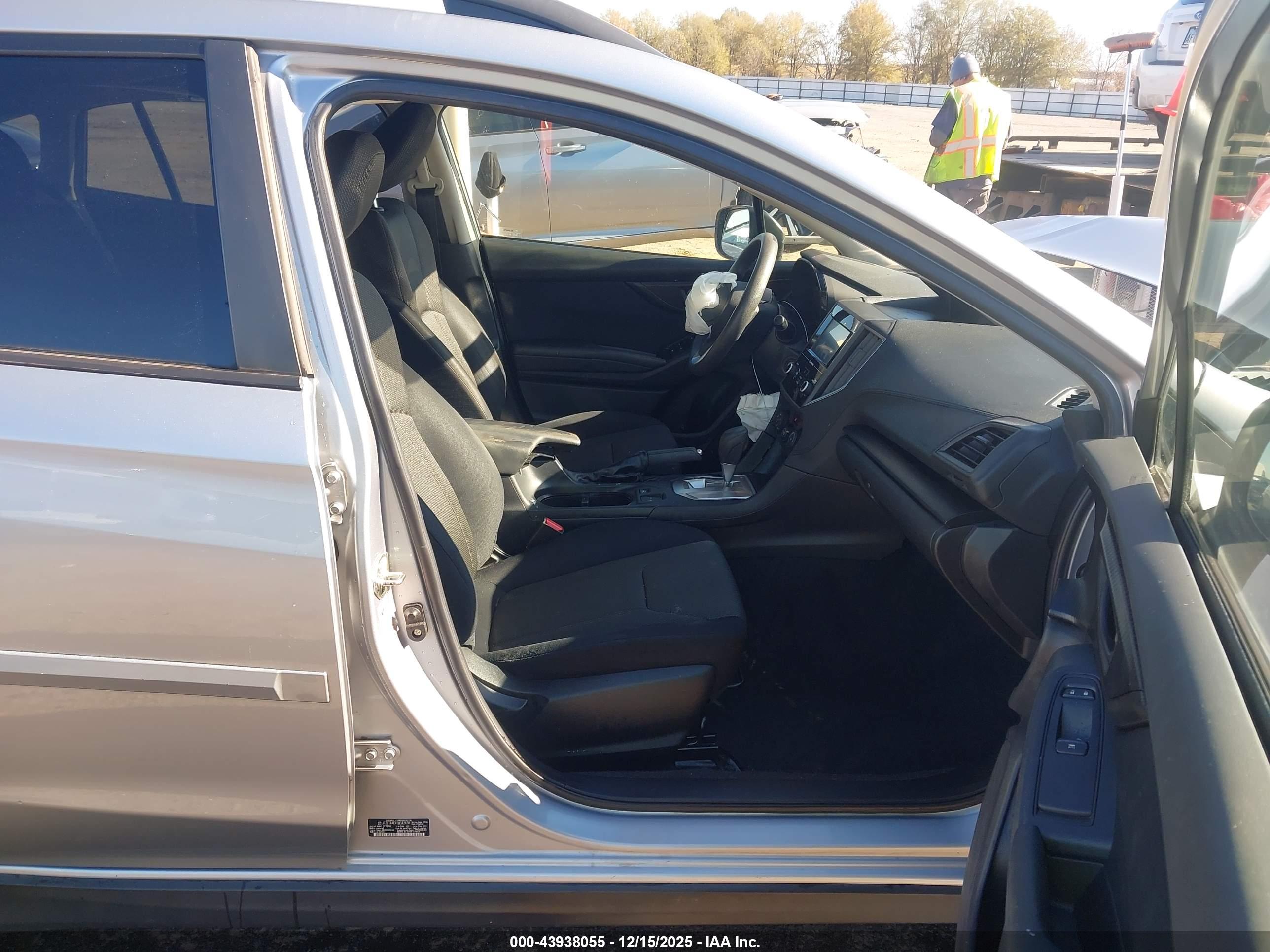 SUBARU CROSSTREK image 5