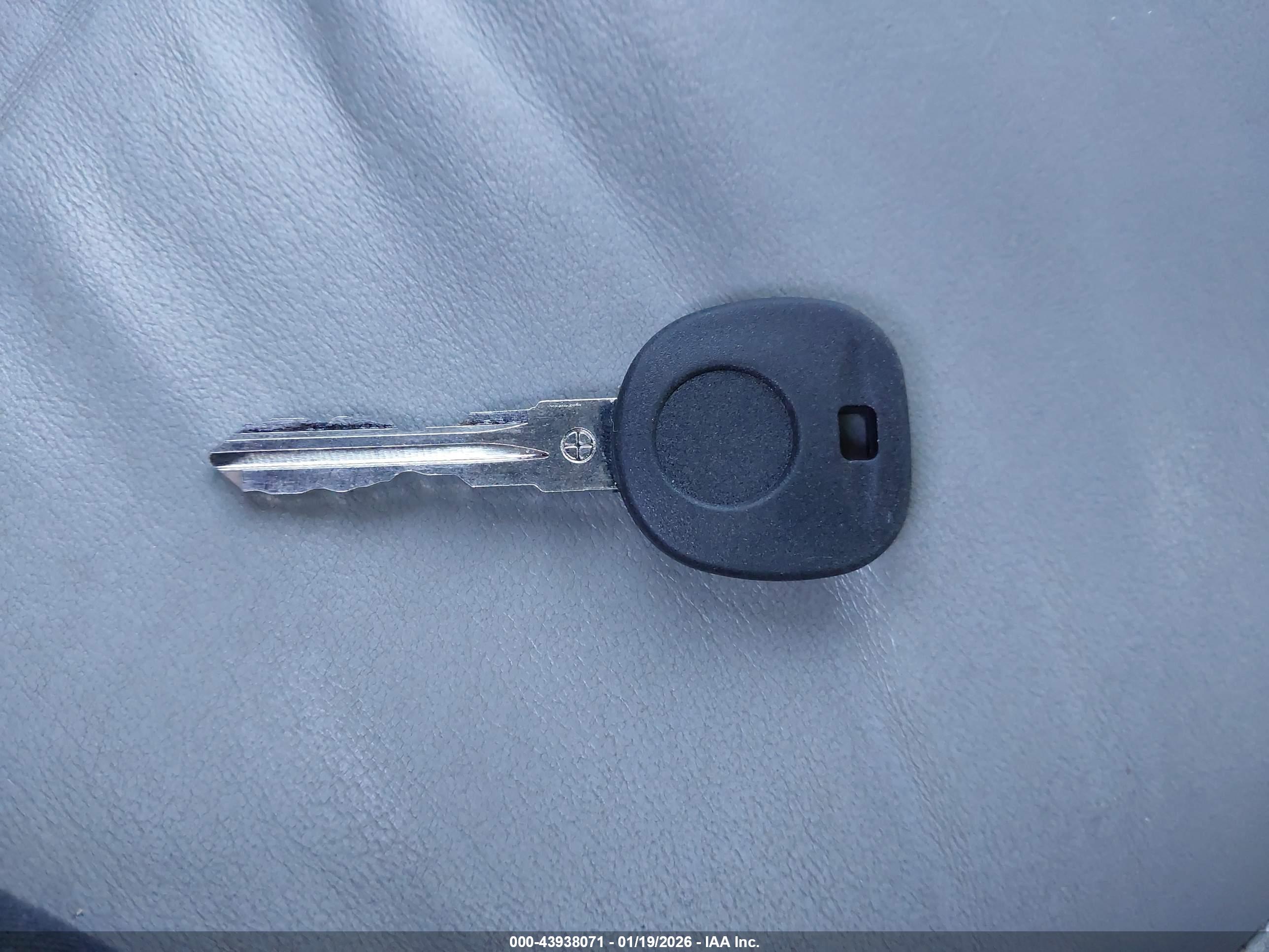 BUICK LACROSSE image 11