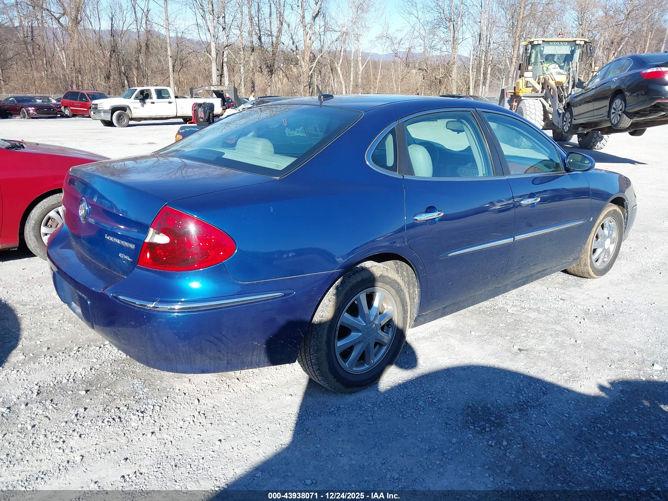 BUICK LACROSSE image 4