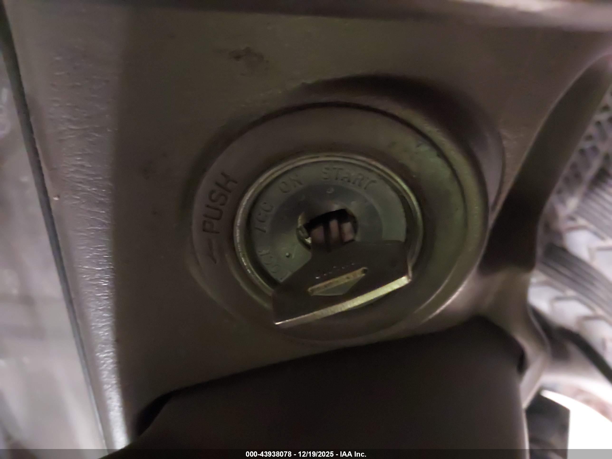 TOYOTA LAND image 11