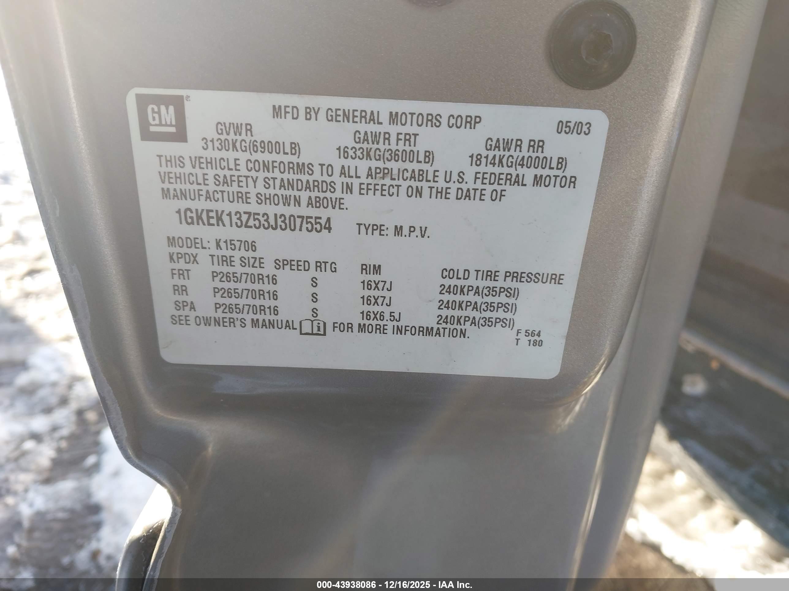 GMC YUKON image 9