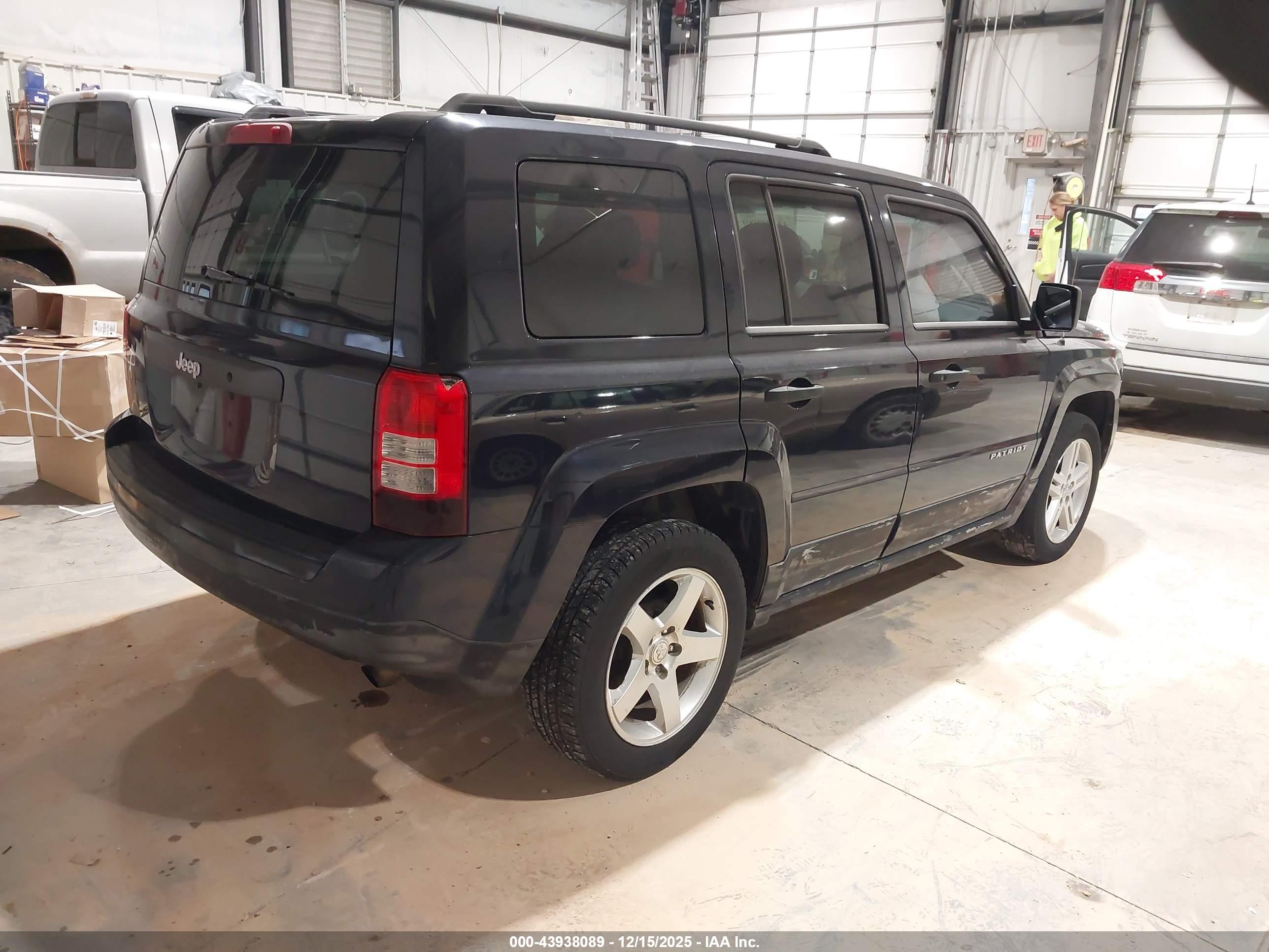 JEEP PATRIOT image 4