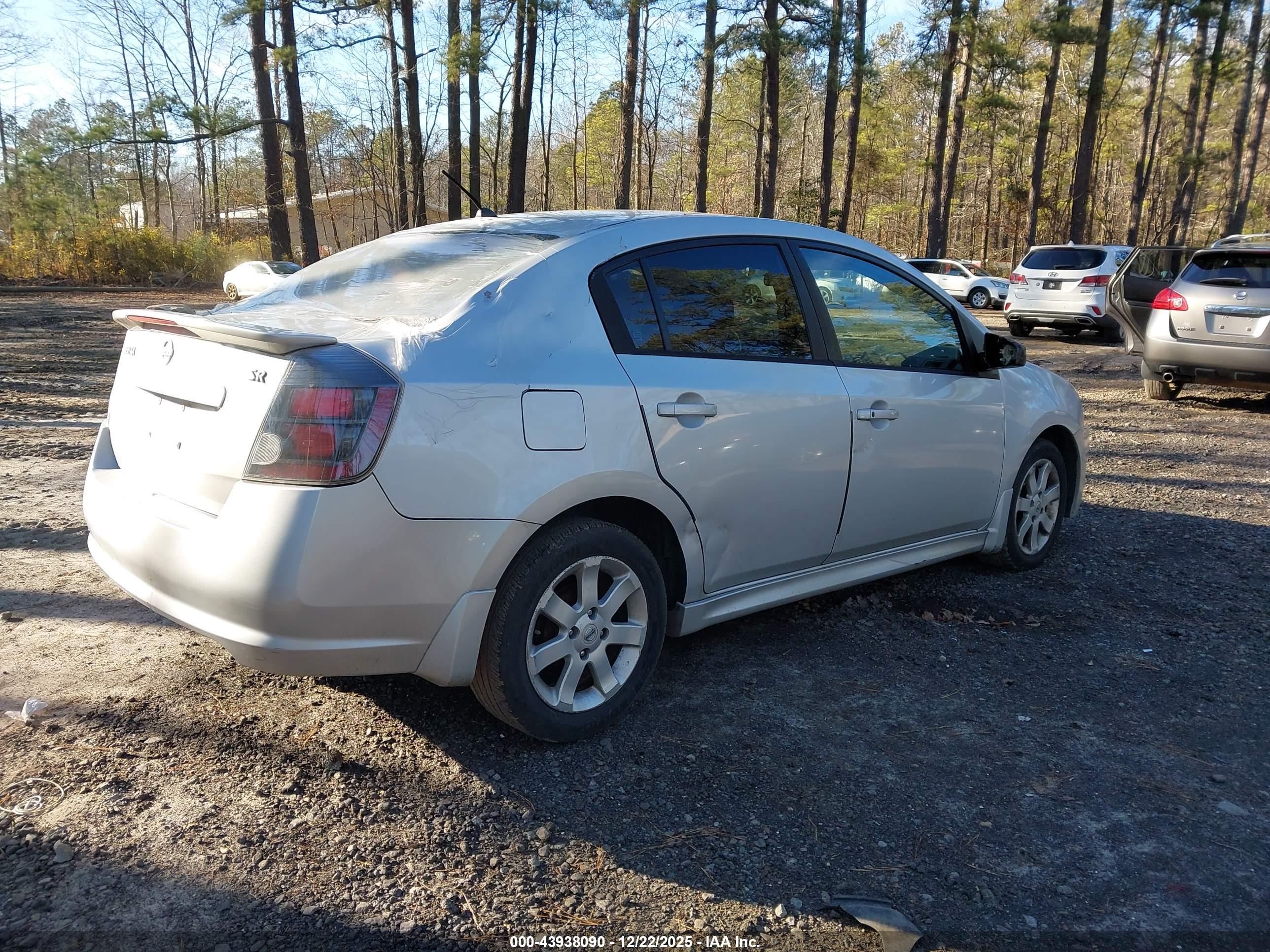 NISSAN SENTRA image 4