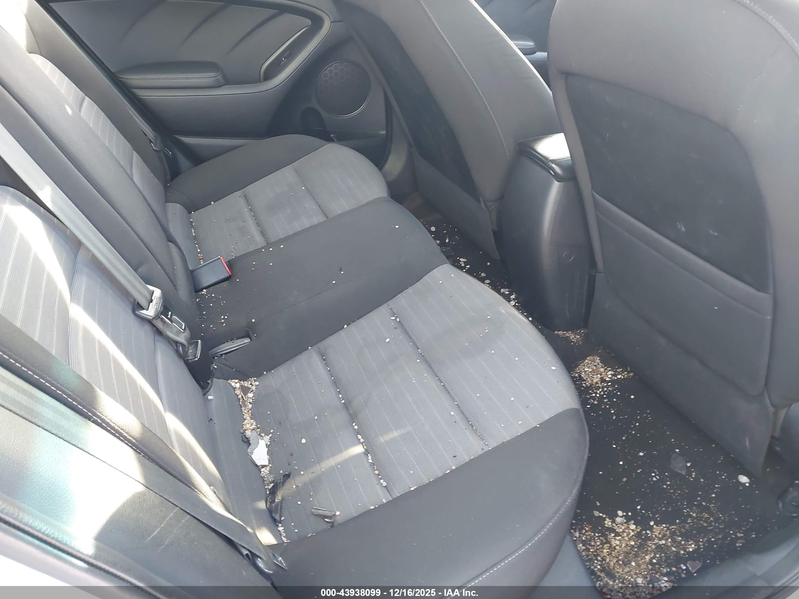 KIA FORTE image 8