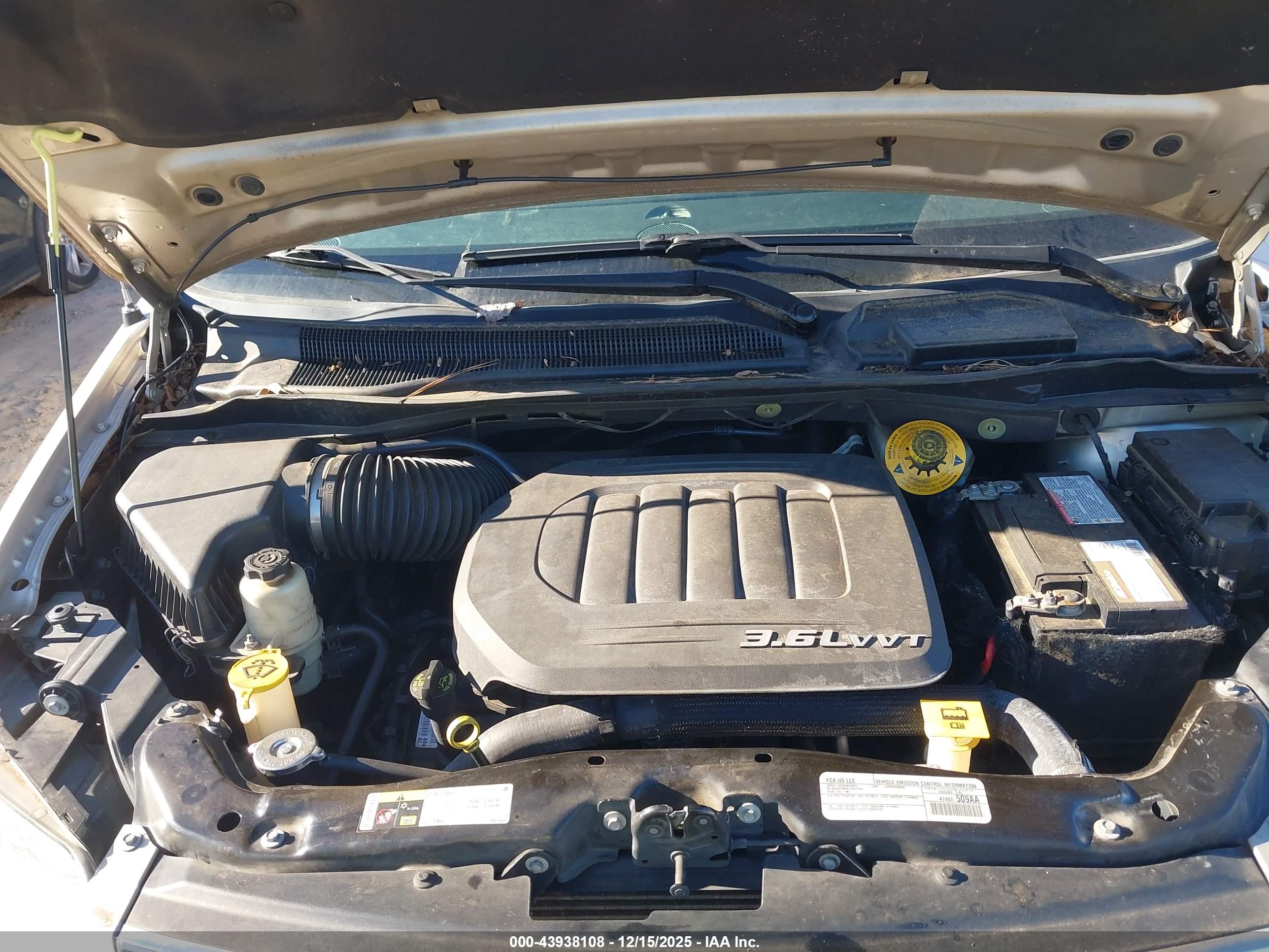 CHRYSLER TOWN image 10