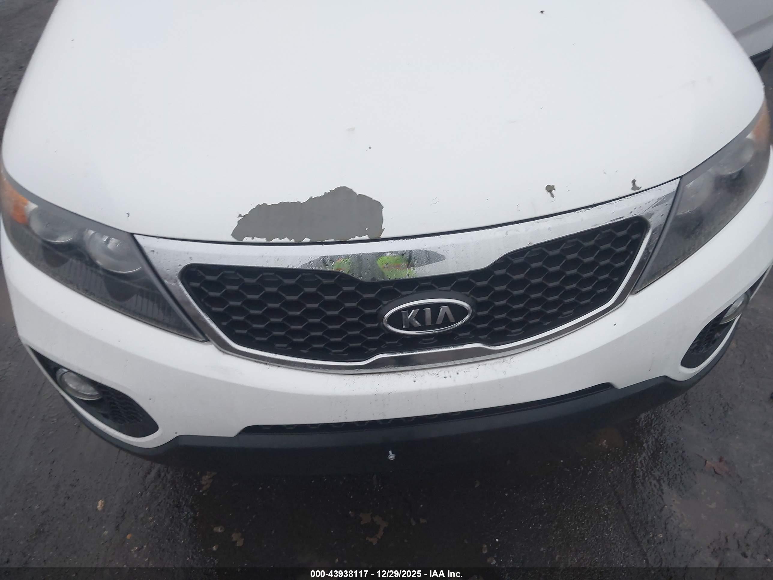 KIA SORENTO image 6