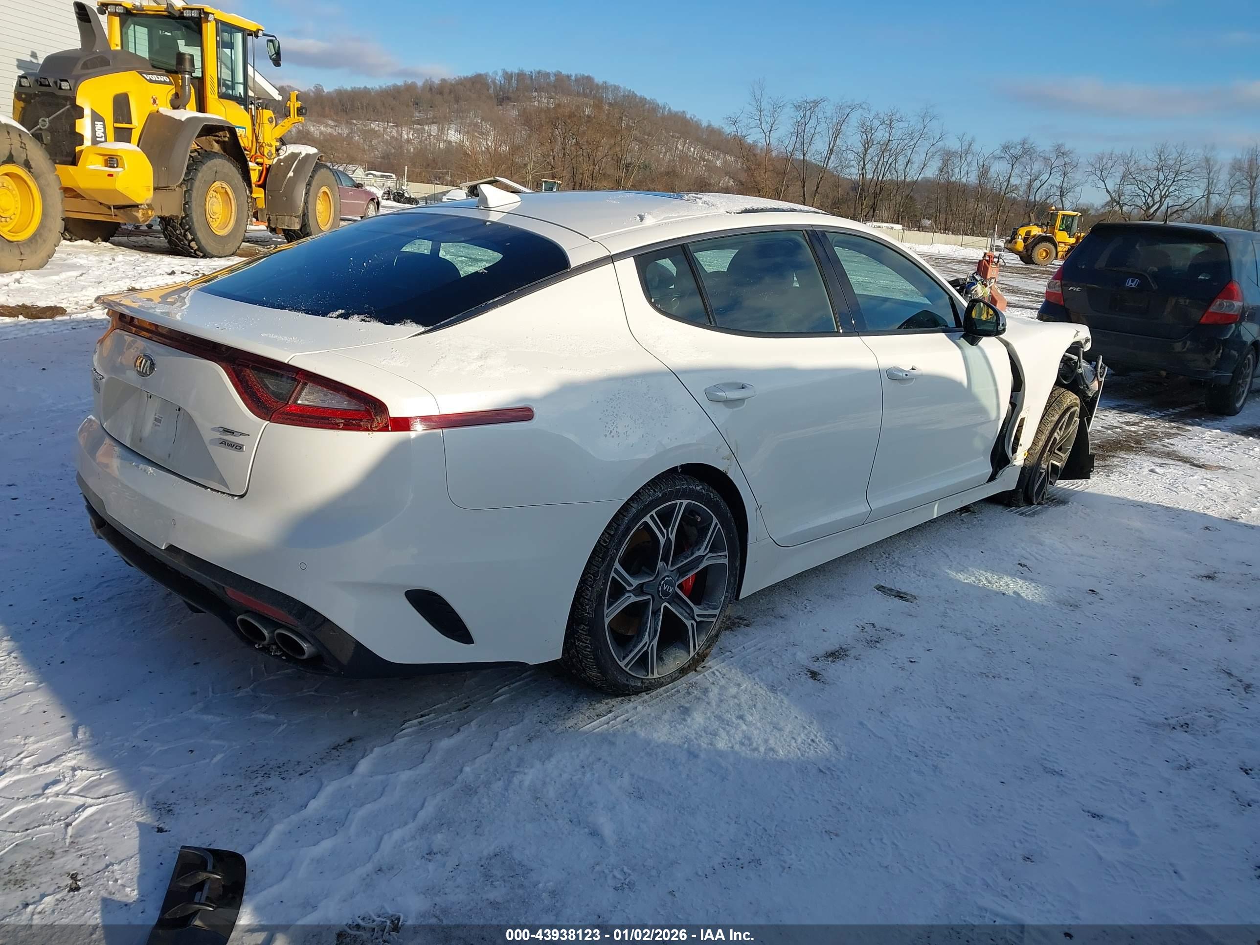 KIA STINGER image 4