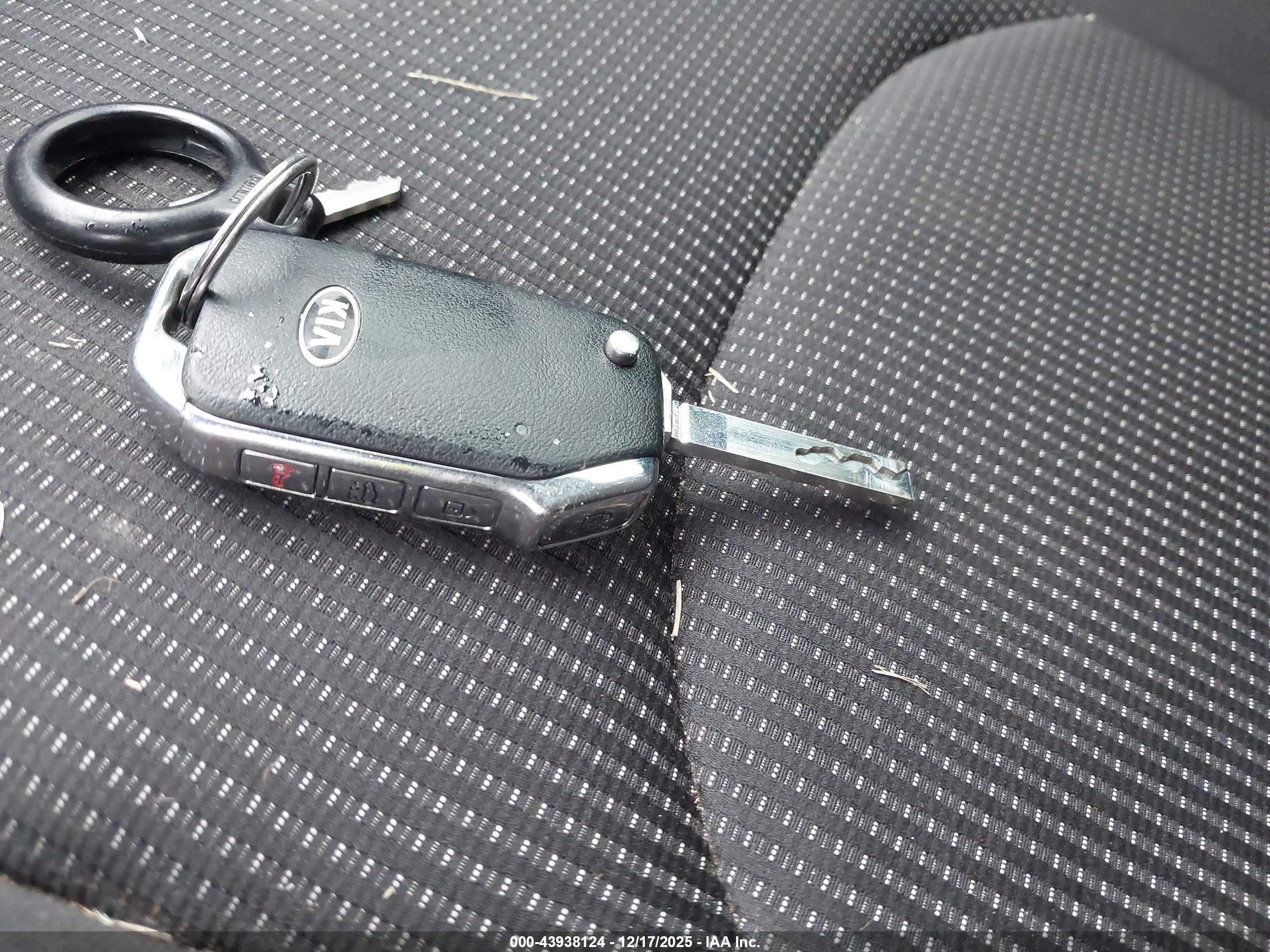 KIA FORTE image 11