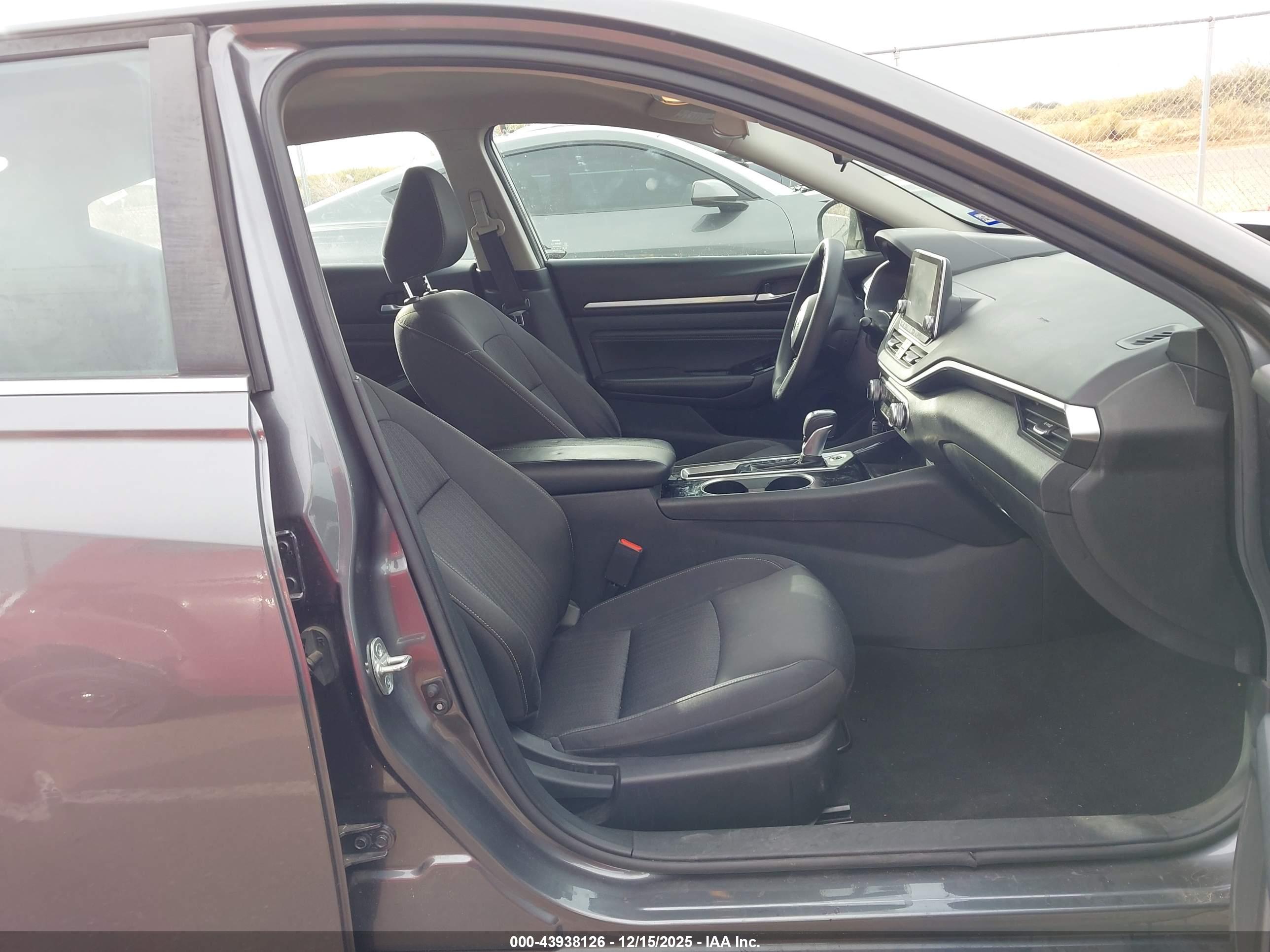 NISSAN ALTIMA image 5