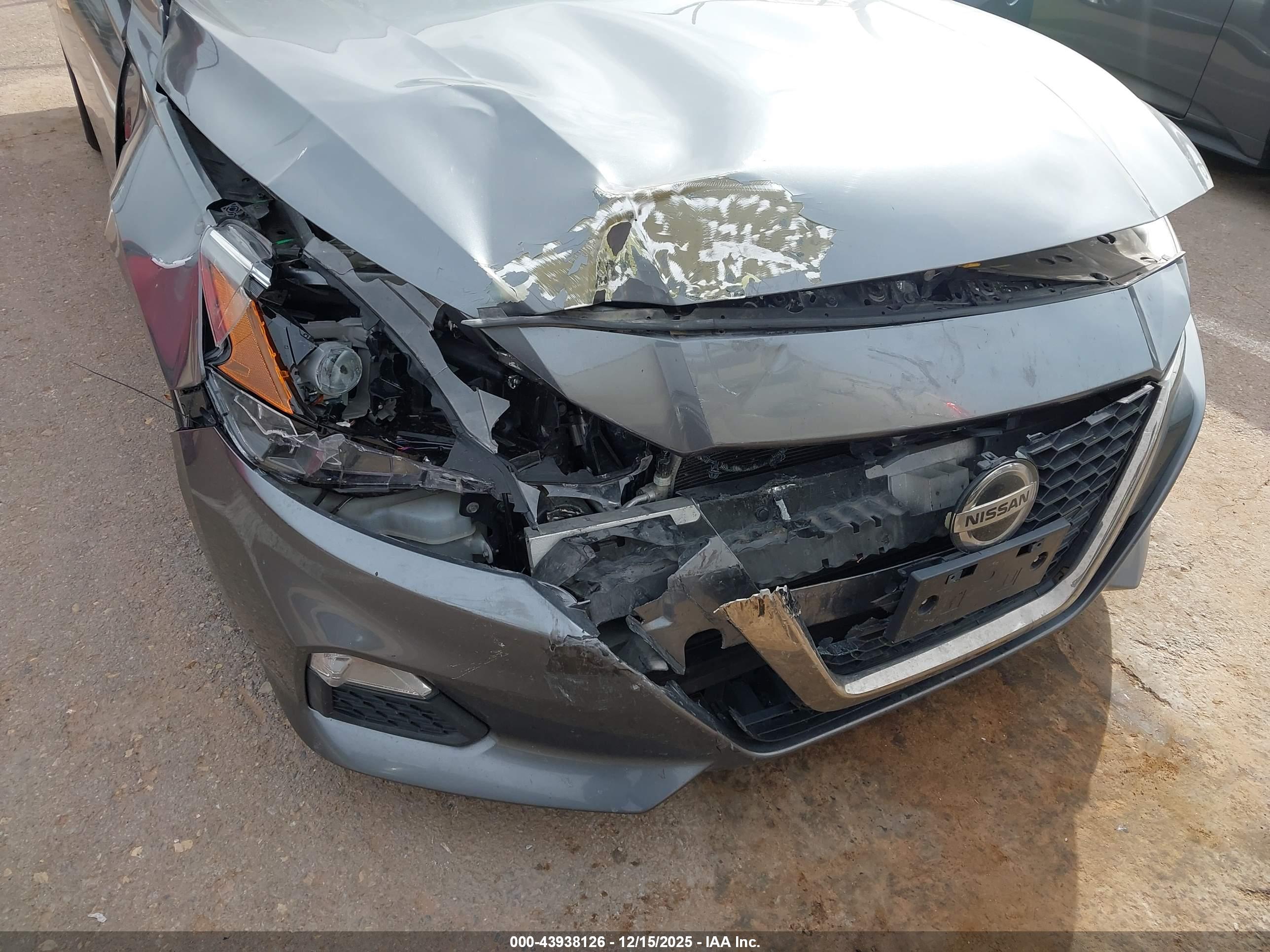 NISSAN ALTIMA image 6