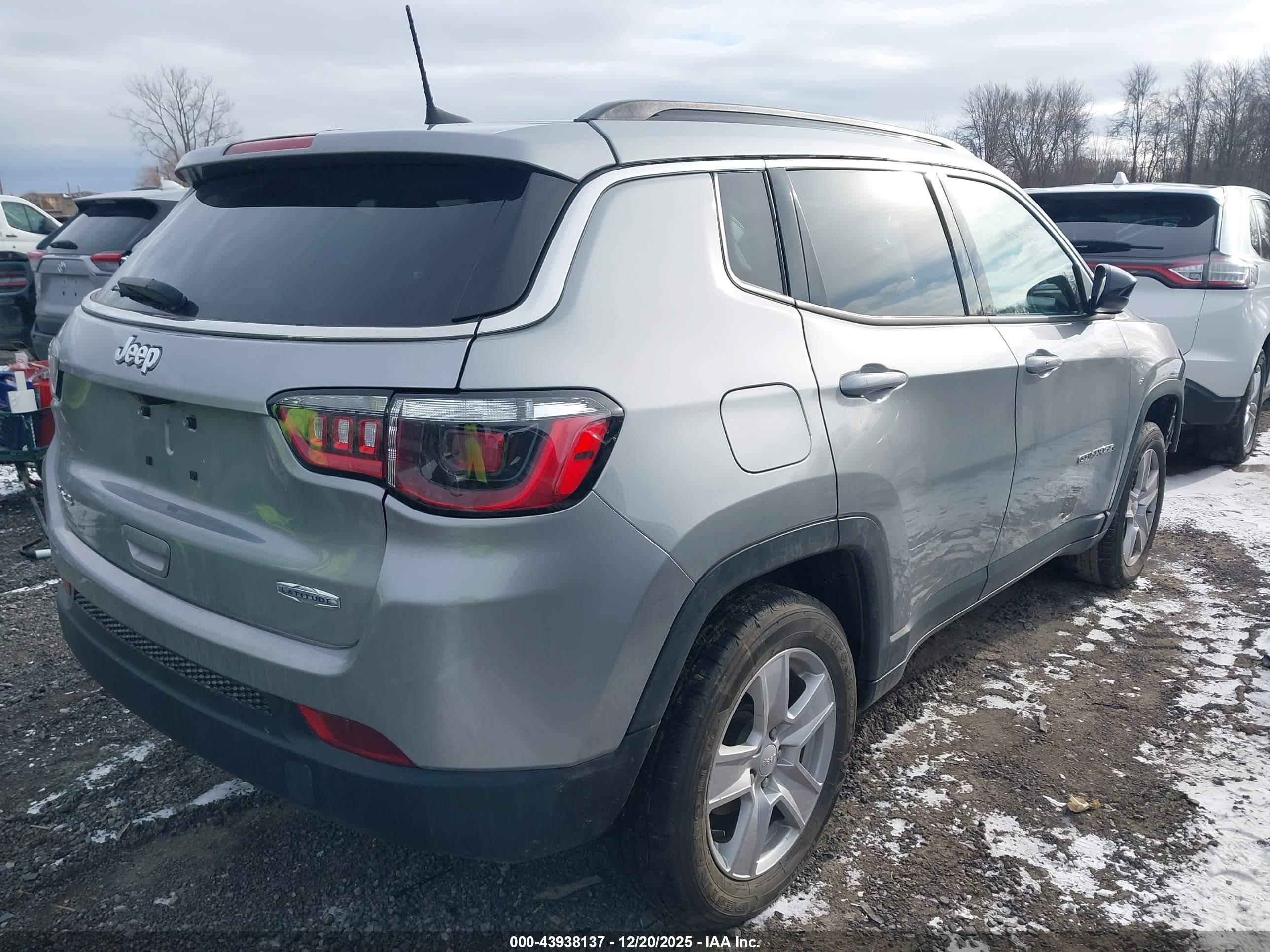 JEEP COMPASS image 4