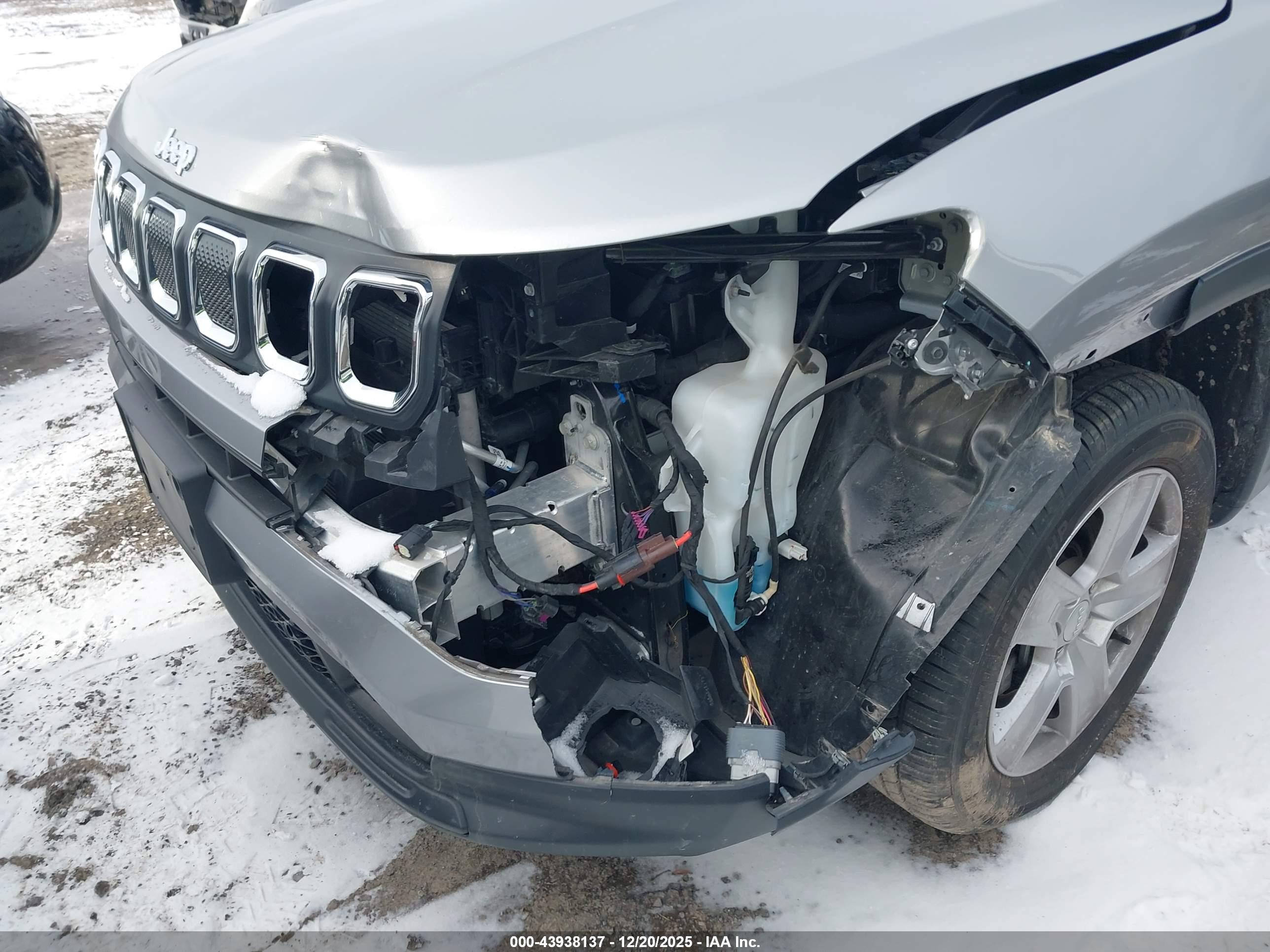 JEEP COMPASS image 6