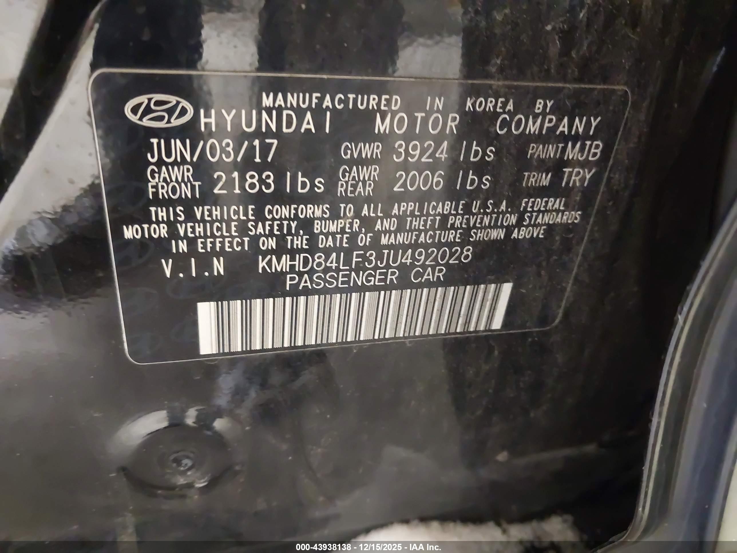 HYUNDAI ELANTRA image 9