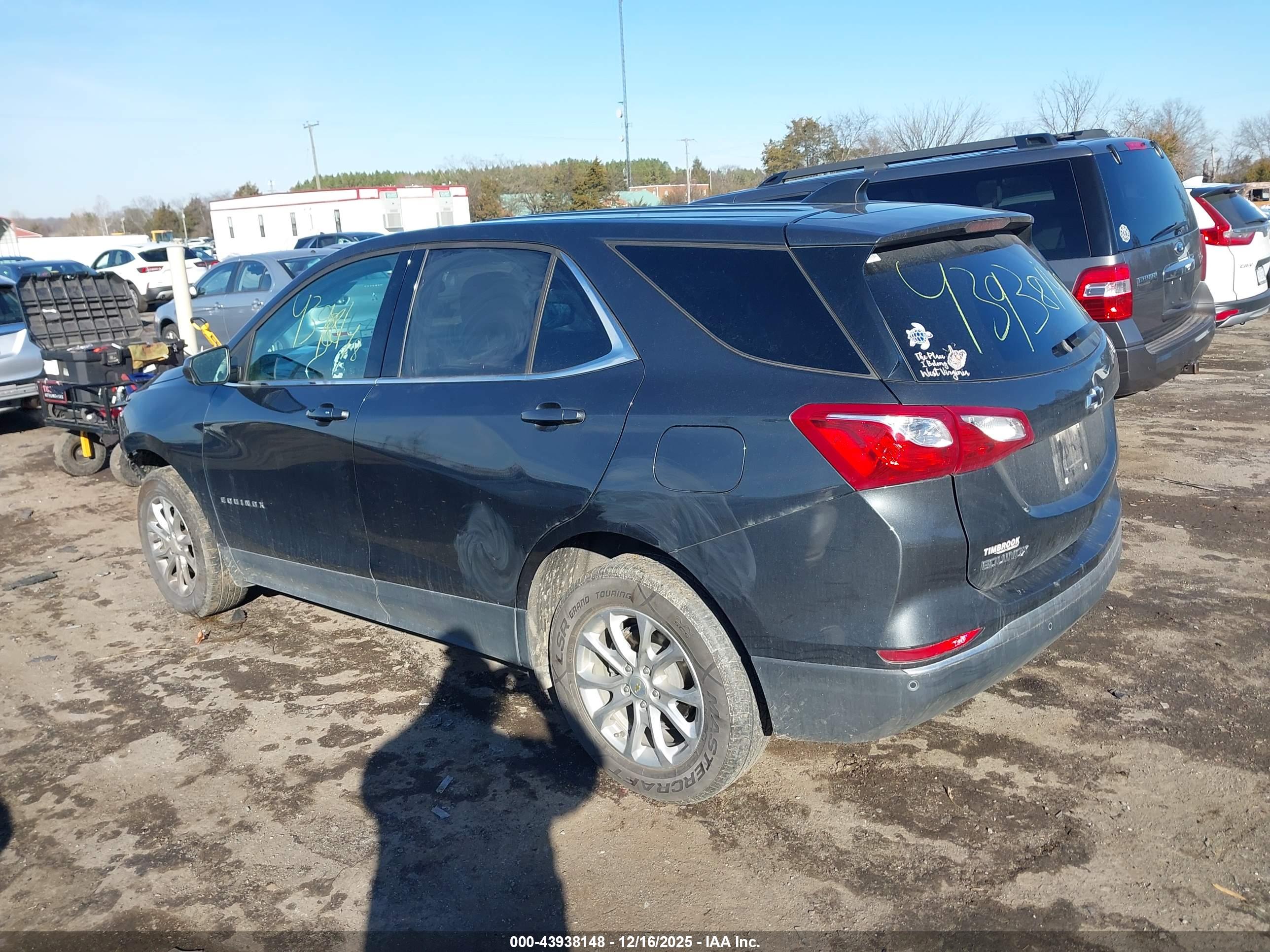 CHEVROLET EQUINOX image 3