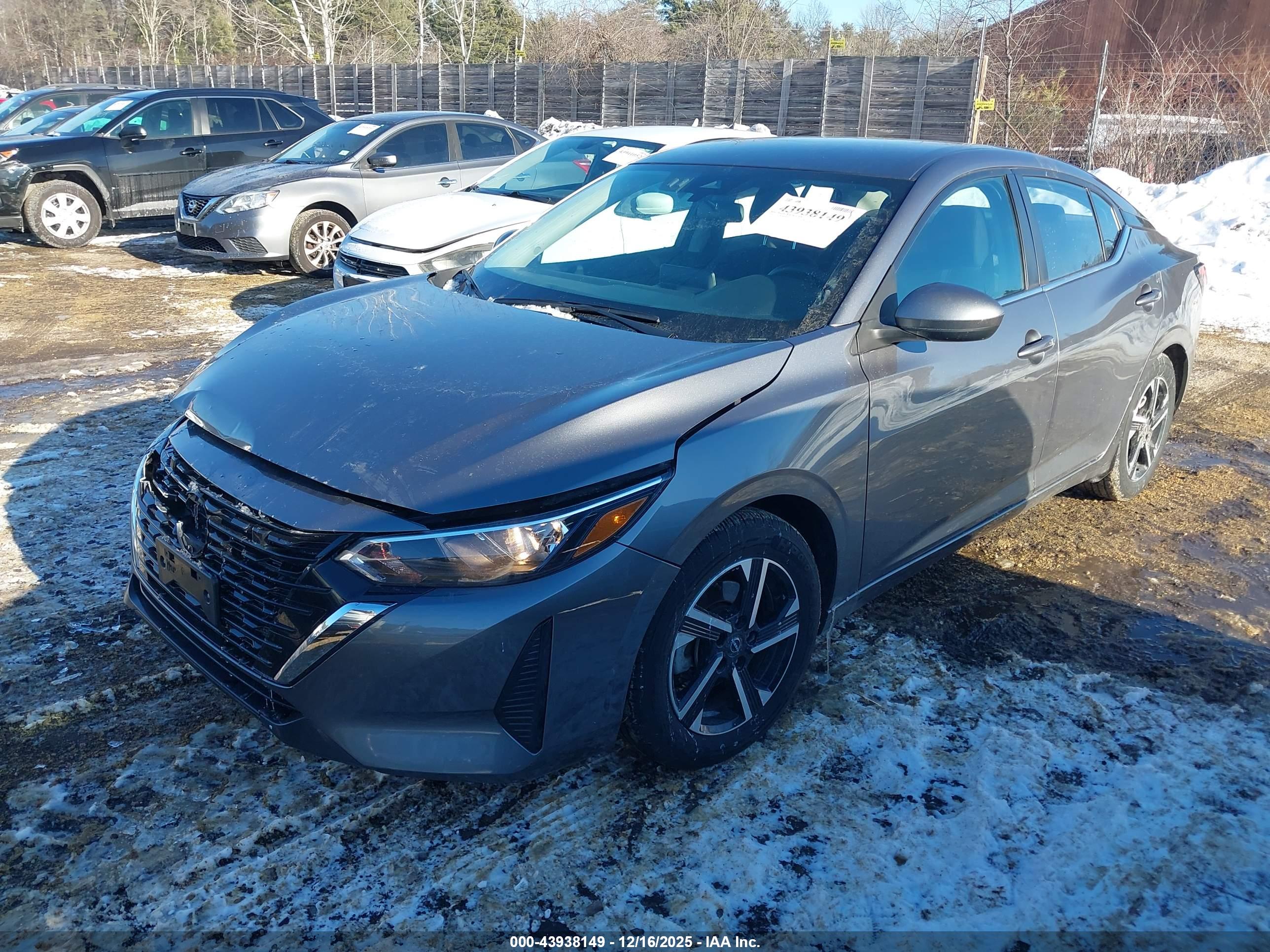 NISSAN SENTRA image 2