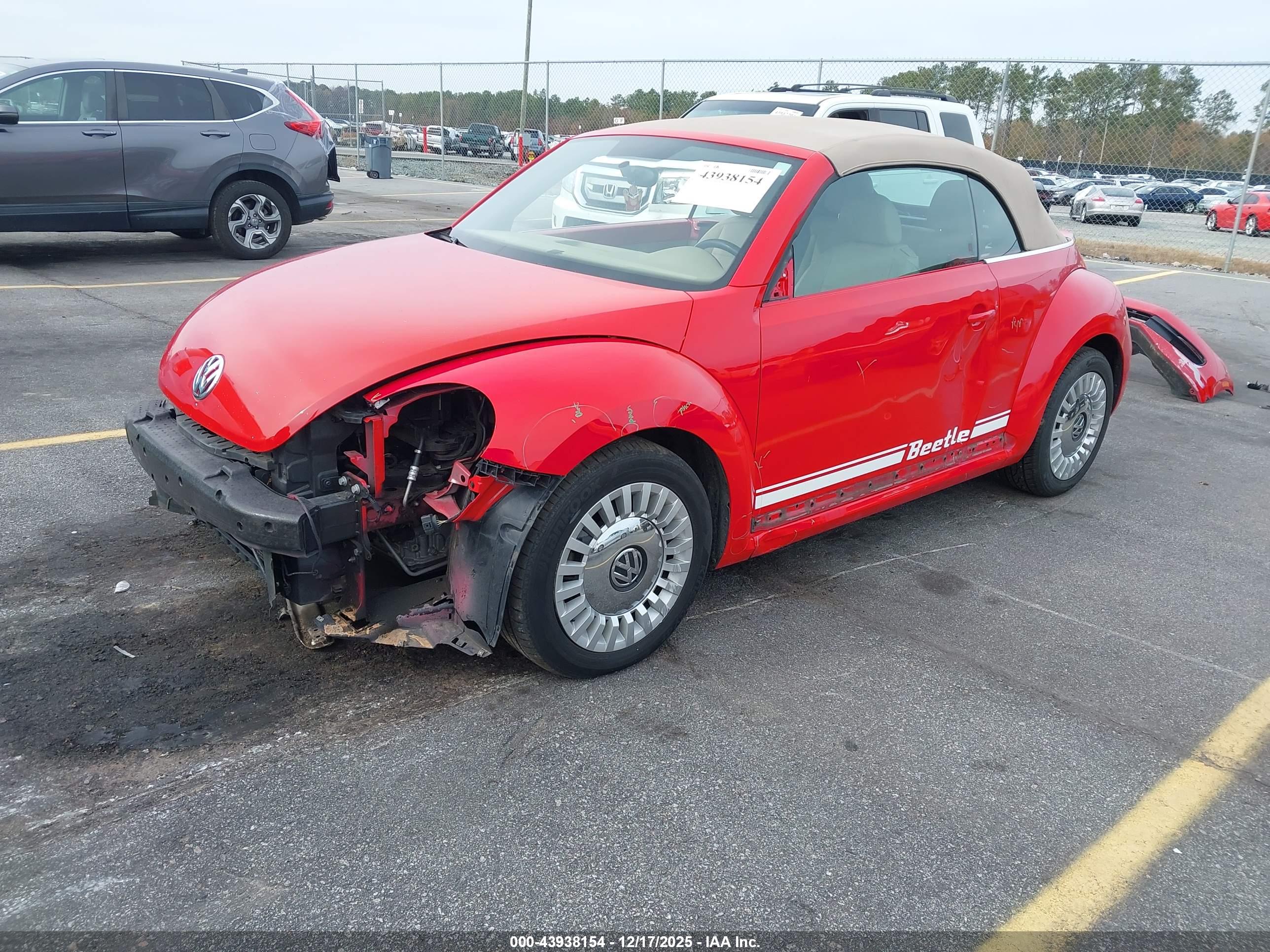 VOLKSWAGEN BEETLE image 2