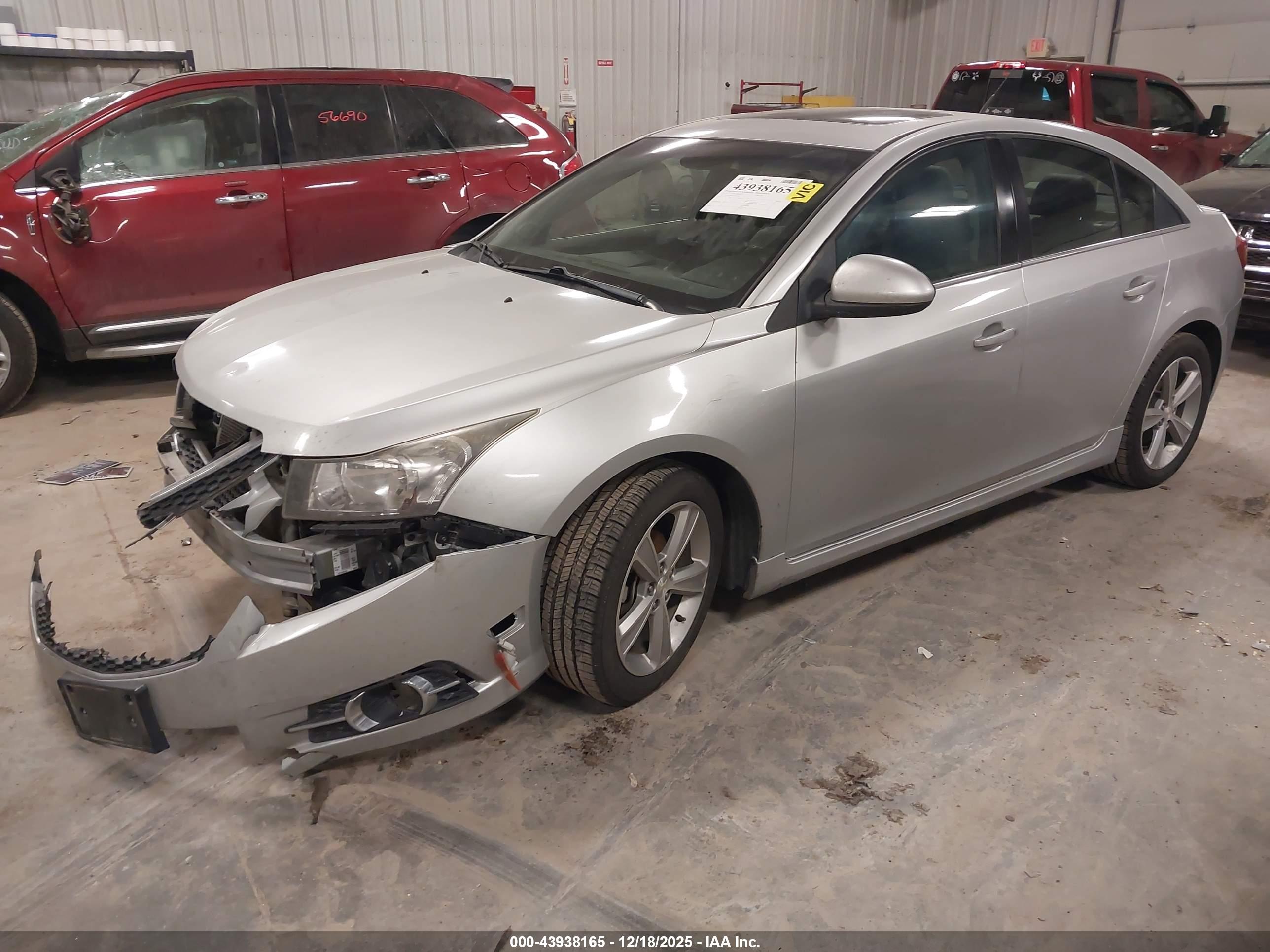 CHEVROLET CRUZE image 2