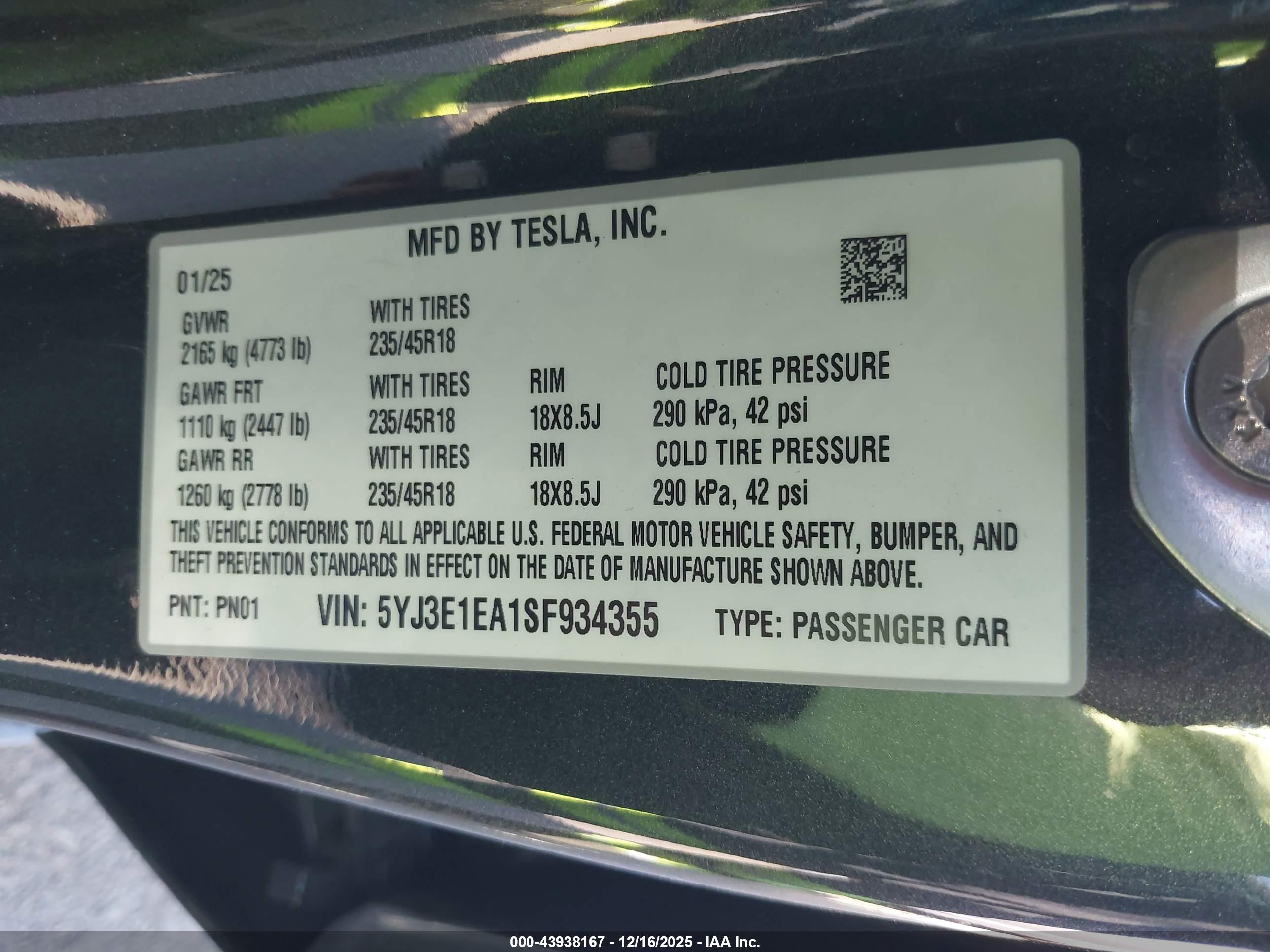 TESLA MODEL image 9