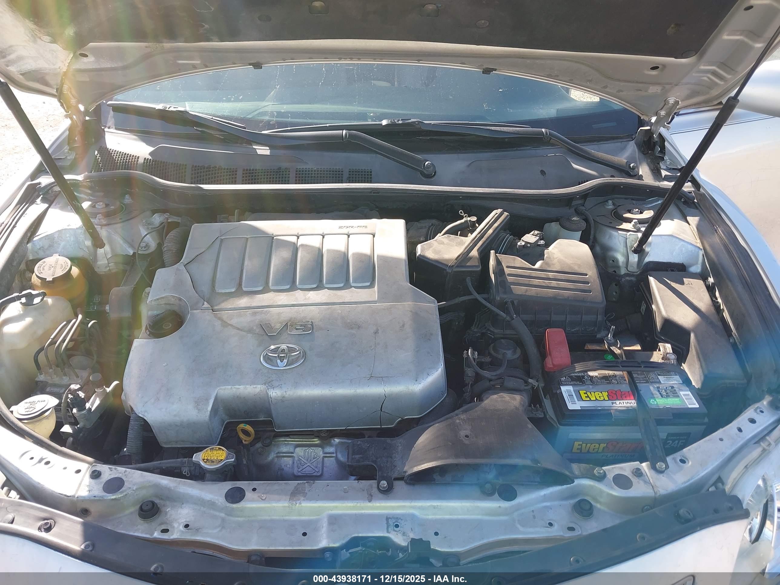TOYOTA CAMRY image 10