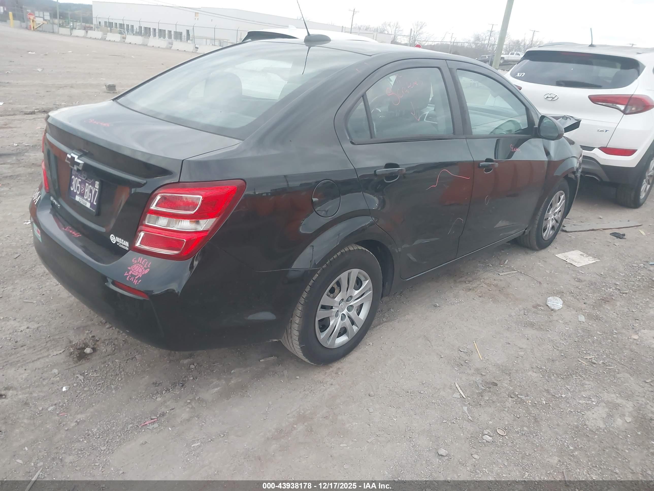 CHEVROLET SONIC image 4
