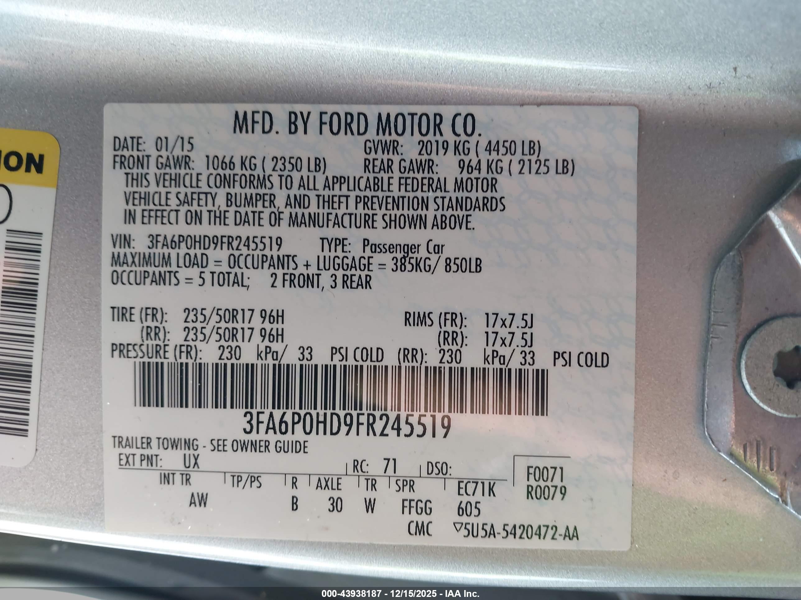 FORD FUSION image 9