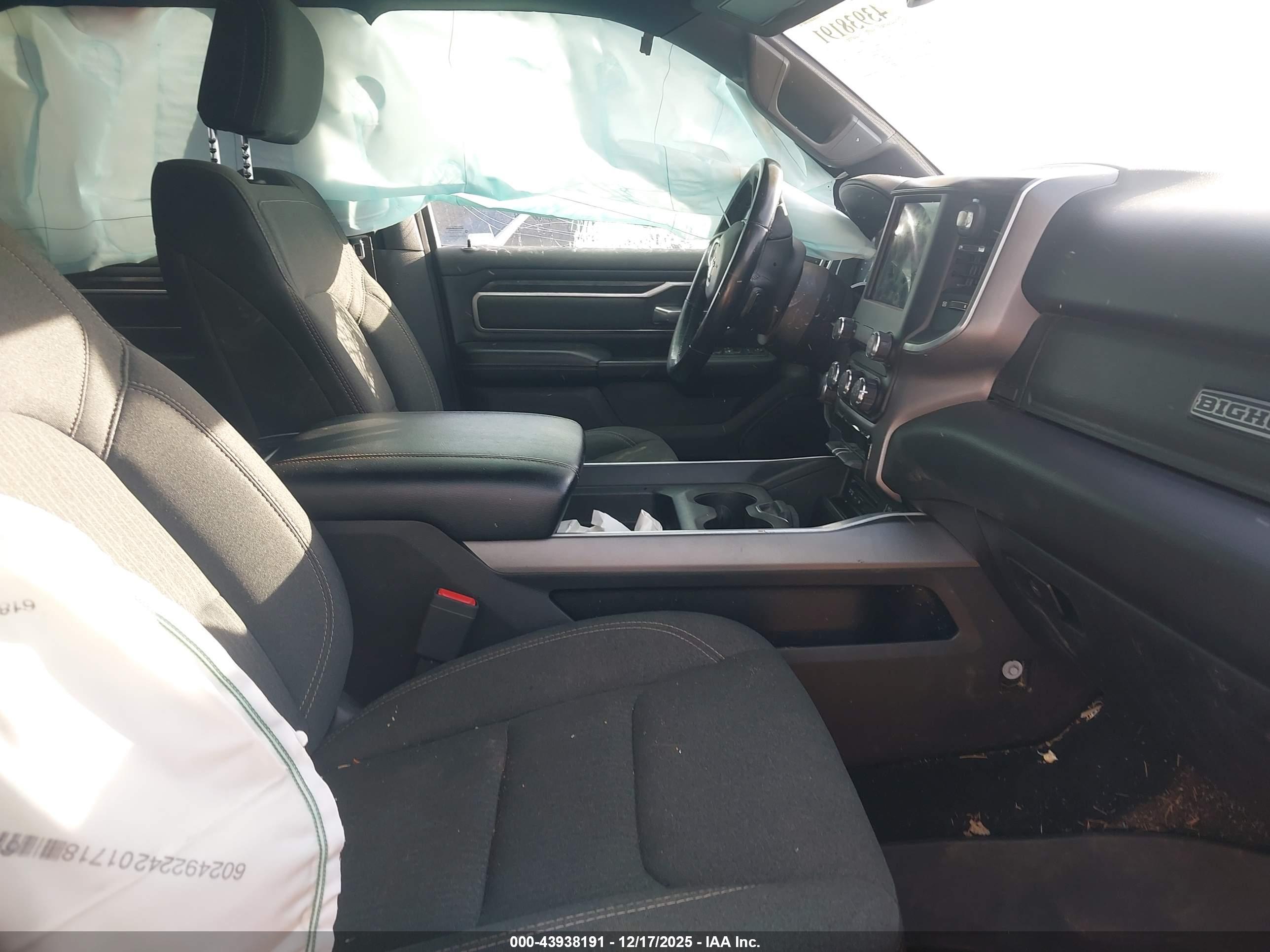 RAM 1500 image 5
