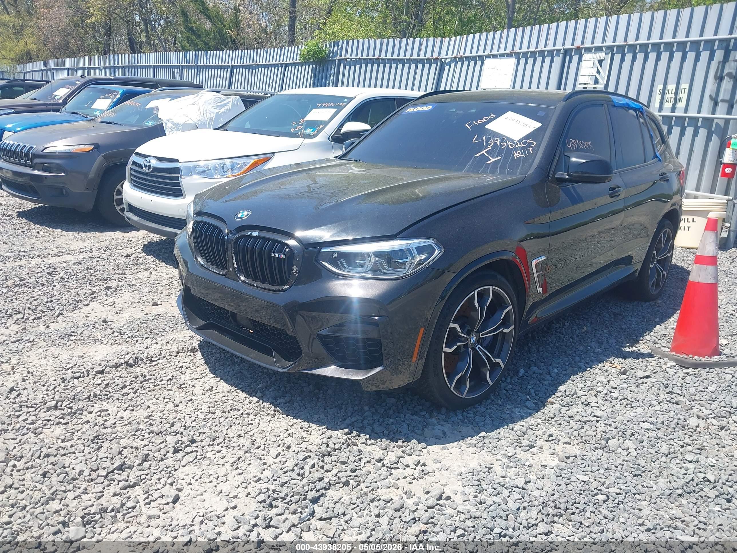 BMW X3 image 2