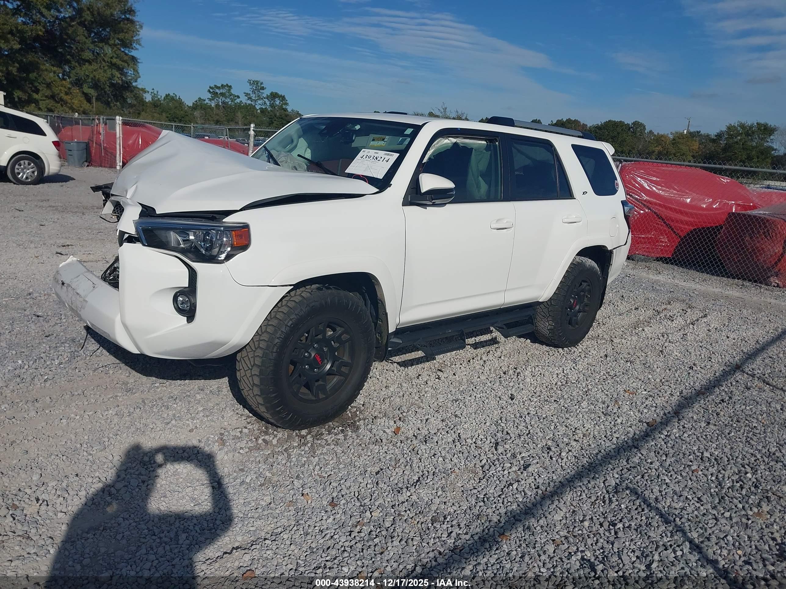 TOYOTA 4RUNNER image 2